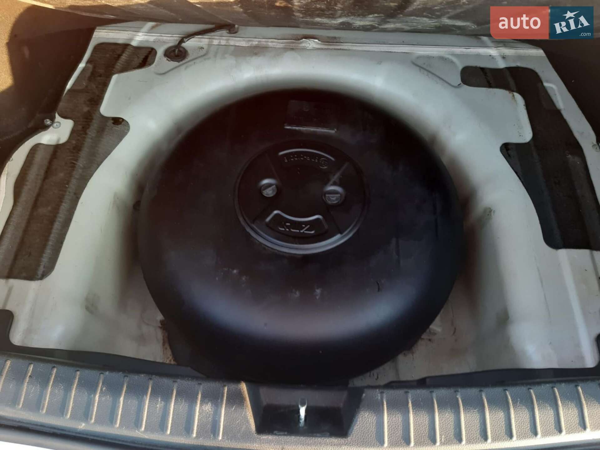 Kia Optima 2014 VIN KNAGM4A73F5547066 фото оголошення 4 з 5
