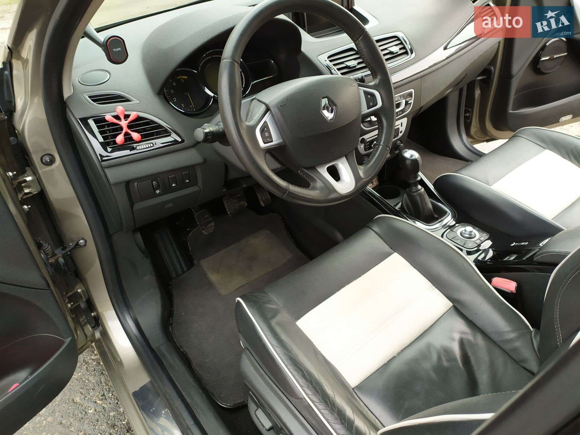 Renault Megane 2012 VIN VF1KZ140647321153 фото оголошення 7 з 26