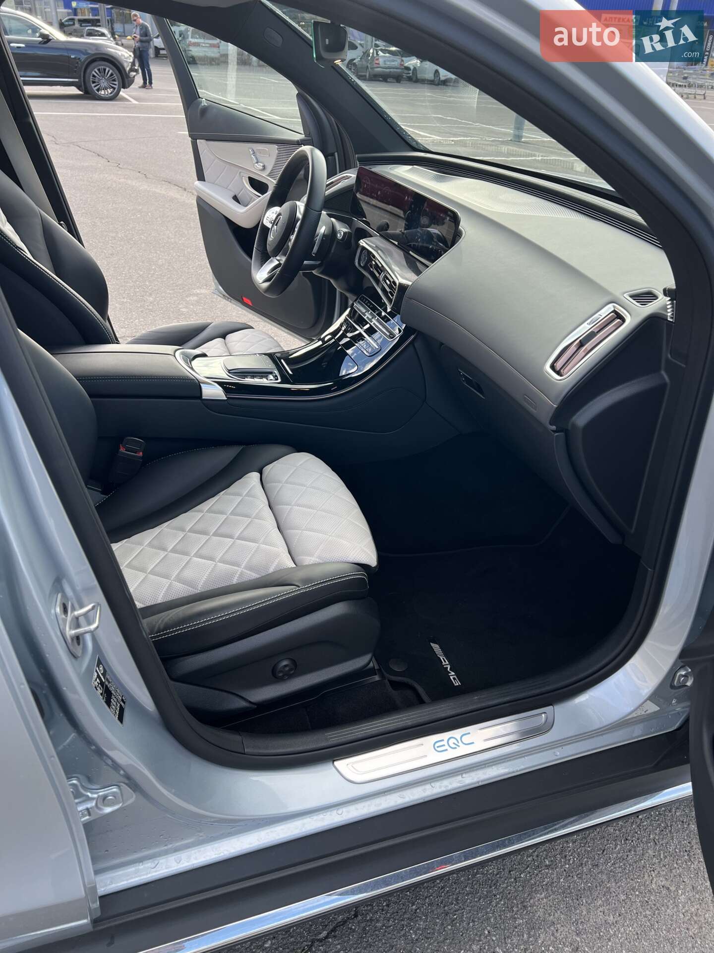 Mercedes-Benz EQC 2021 VIN W1K2938901F023982 фото оголошення 2 з 57