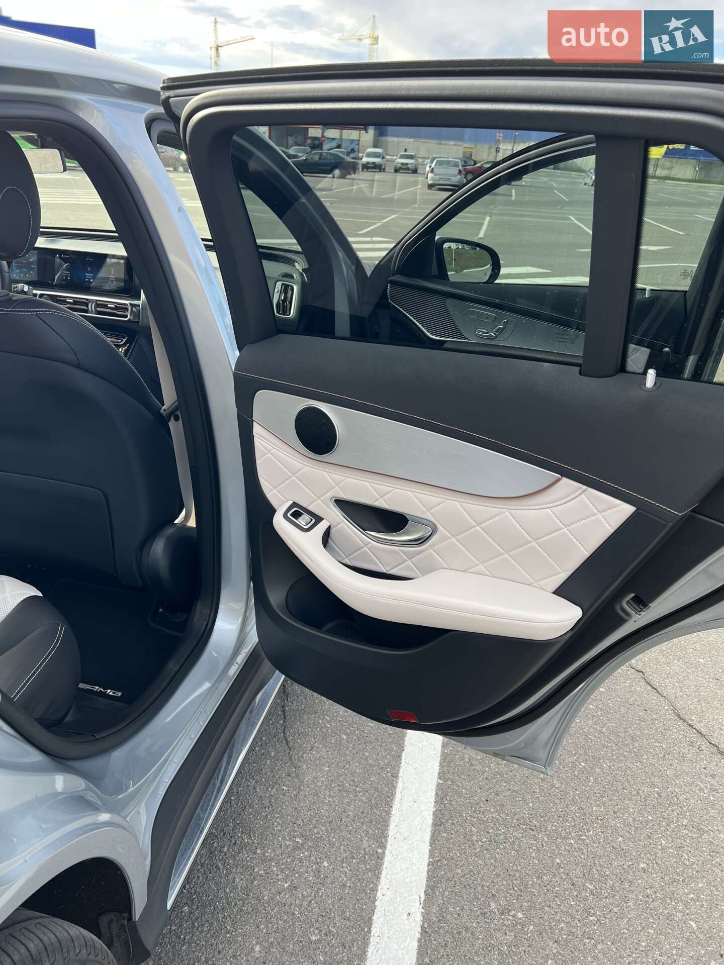 Mercedes-Benz EQC 2021 VIN W1K2938901F023982 фото оголошення 11 з 57