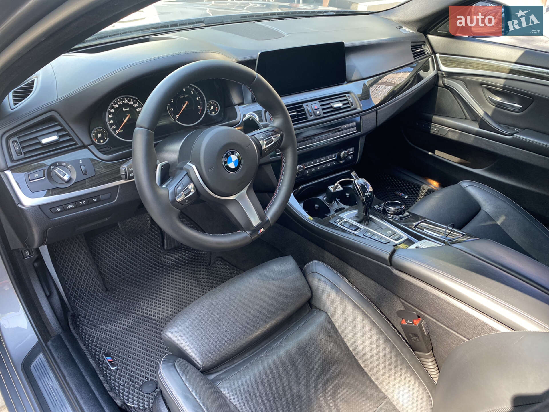 BMW 5 Series 2016 VIN WBAKP9C57GG587764 фото оголошення 12 з 20