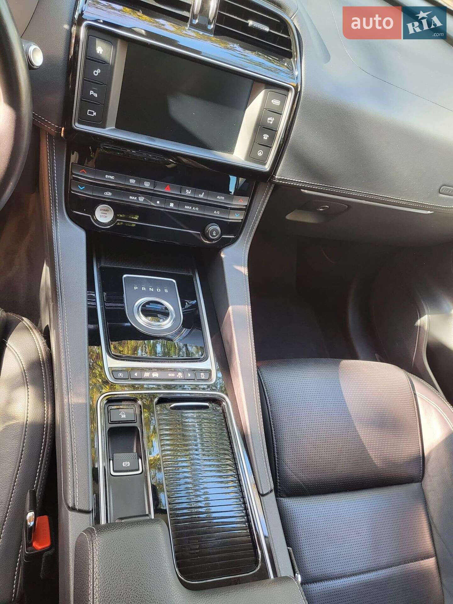 Jaguar F-Pace 2017 VIN SADCA2BN8HA898873 фото оголошення 16 з 18