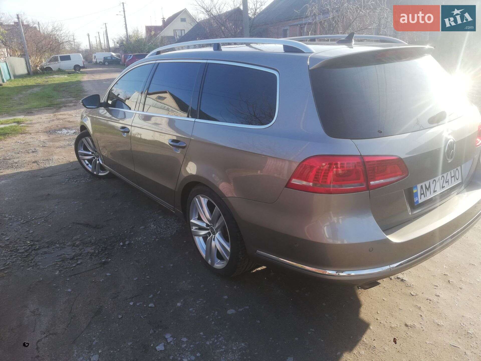Volkswagen Passat 2011 VIN WVWZZZ3CZCE111946 фото оголошення 10 з 39