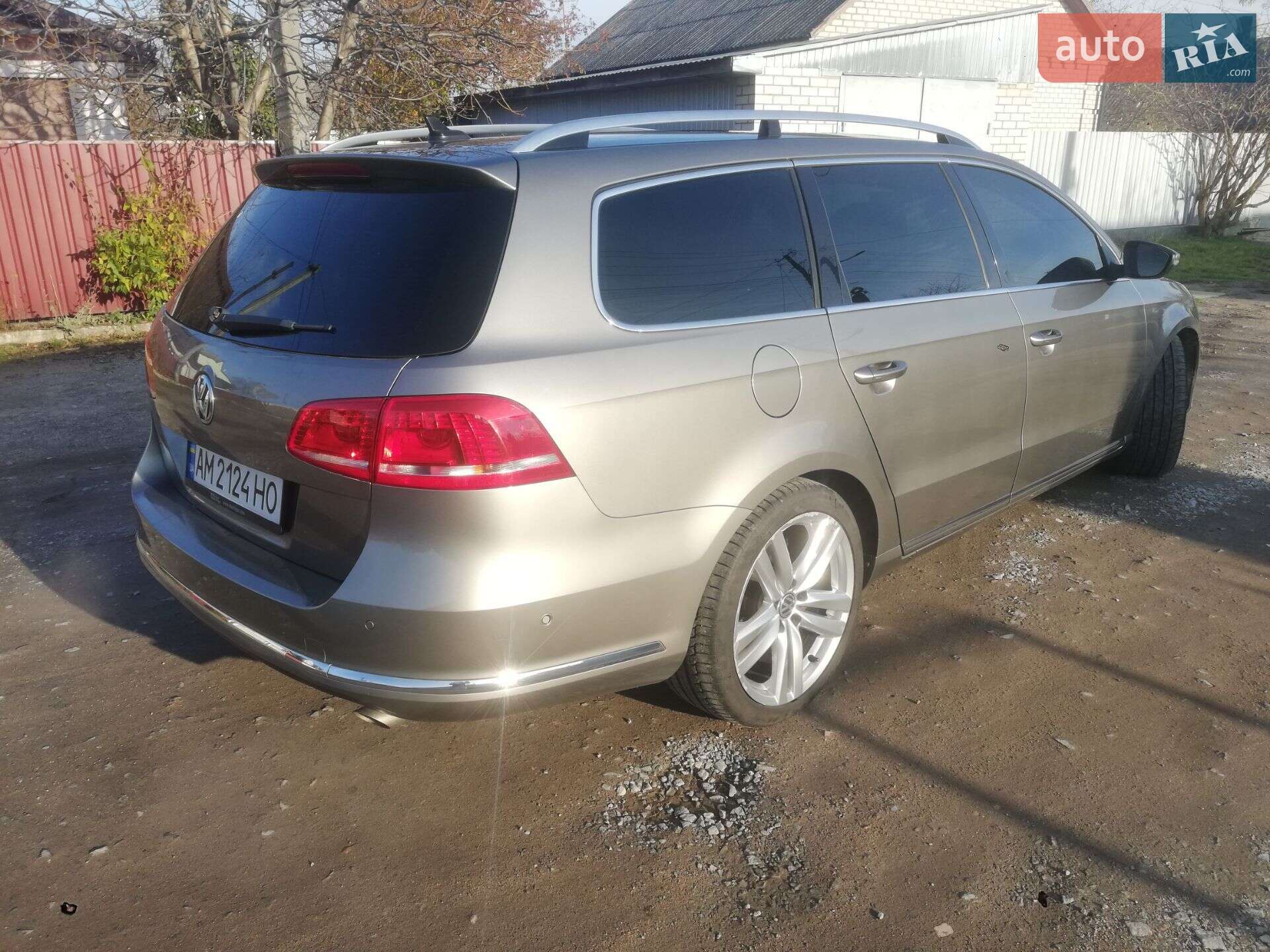 Volkswagen Passat 2011 VIN WVWZZZ3CZCE111946 фото оголошення 4 з 39
