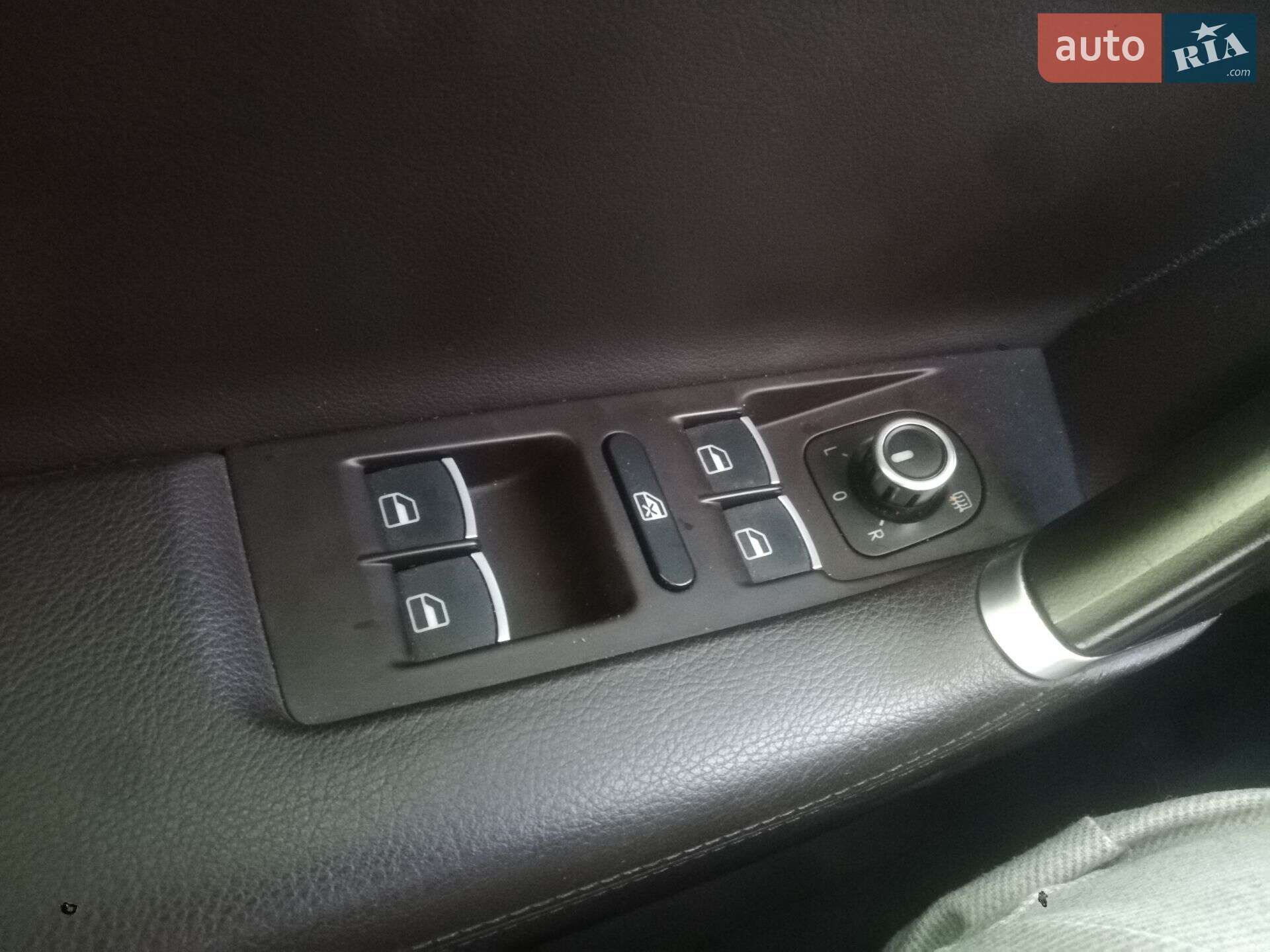 Volkswagen Passat 2011 VIN WVWZZZ3CZCE111946 фото оголошення 15 з 39