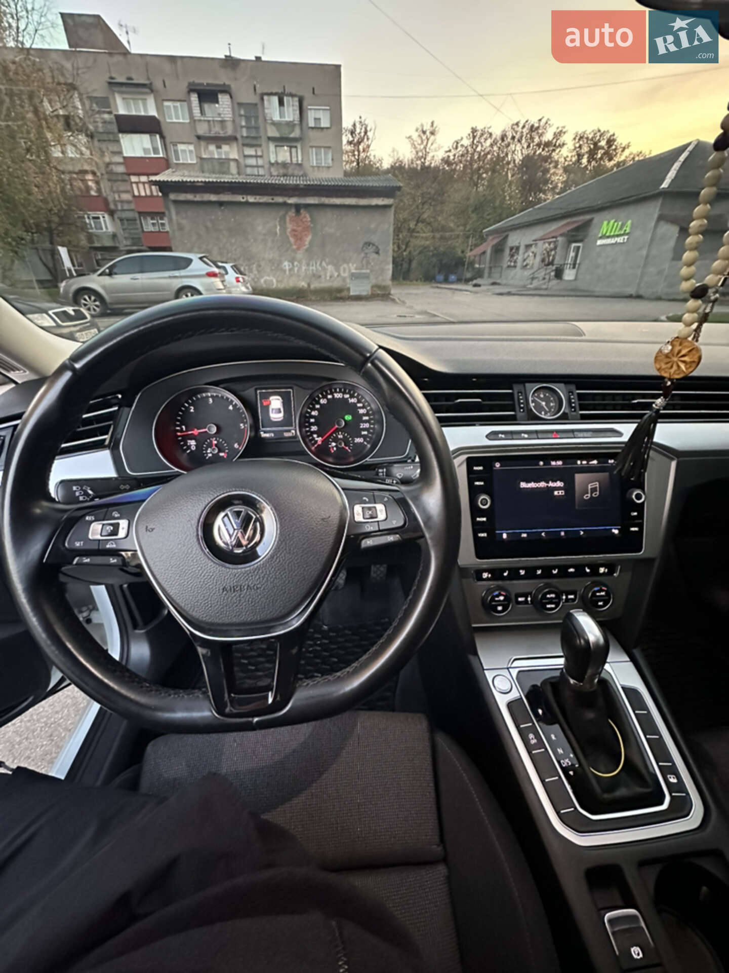 Volkswagen Passat 2018 VIN WVWZZZ3CZJE210136 фото оголошення 16 з 19
