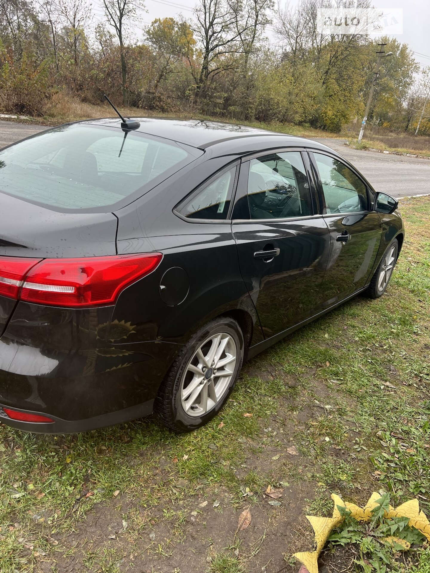 Ford Focus 2015 VIN 1FADP3F20FL306426 фото оголошення 2 з 18