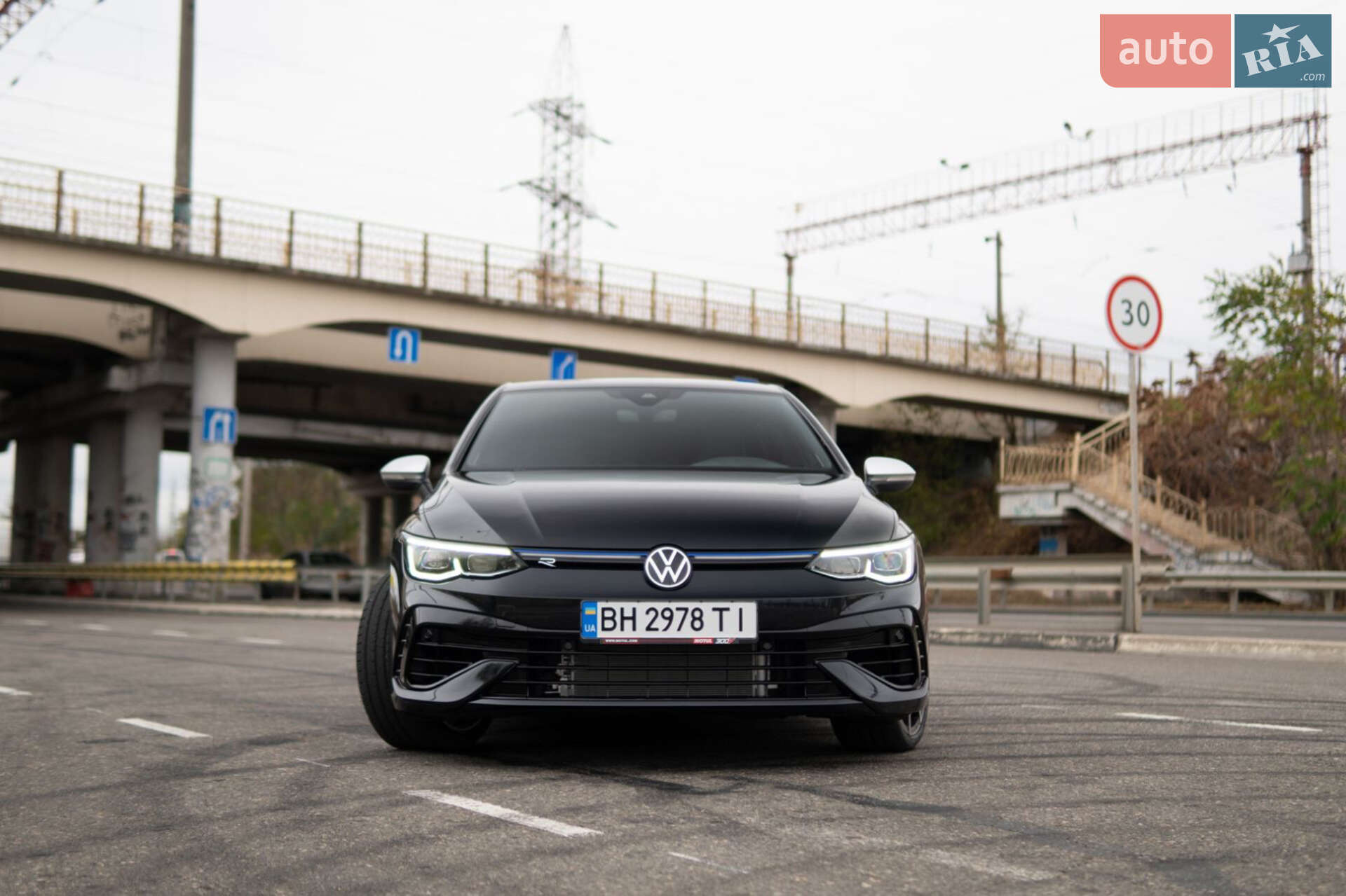 Volkswagen Golf R 2022 VIN WVWEB7CD3NW168047 фото оголошення 32 з 80