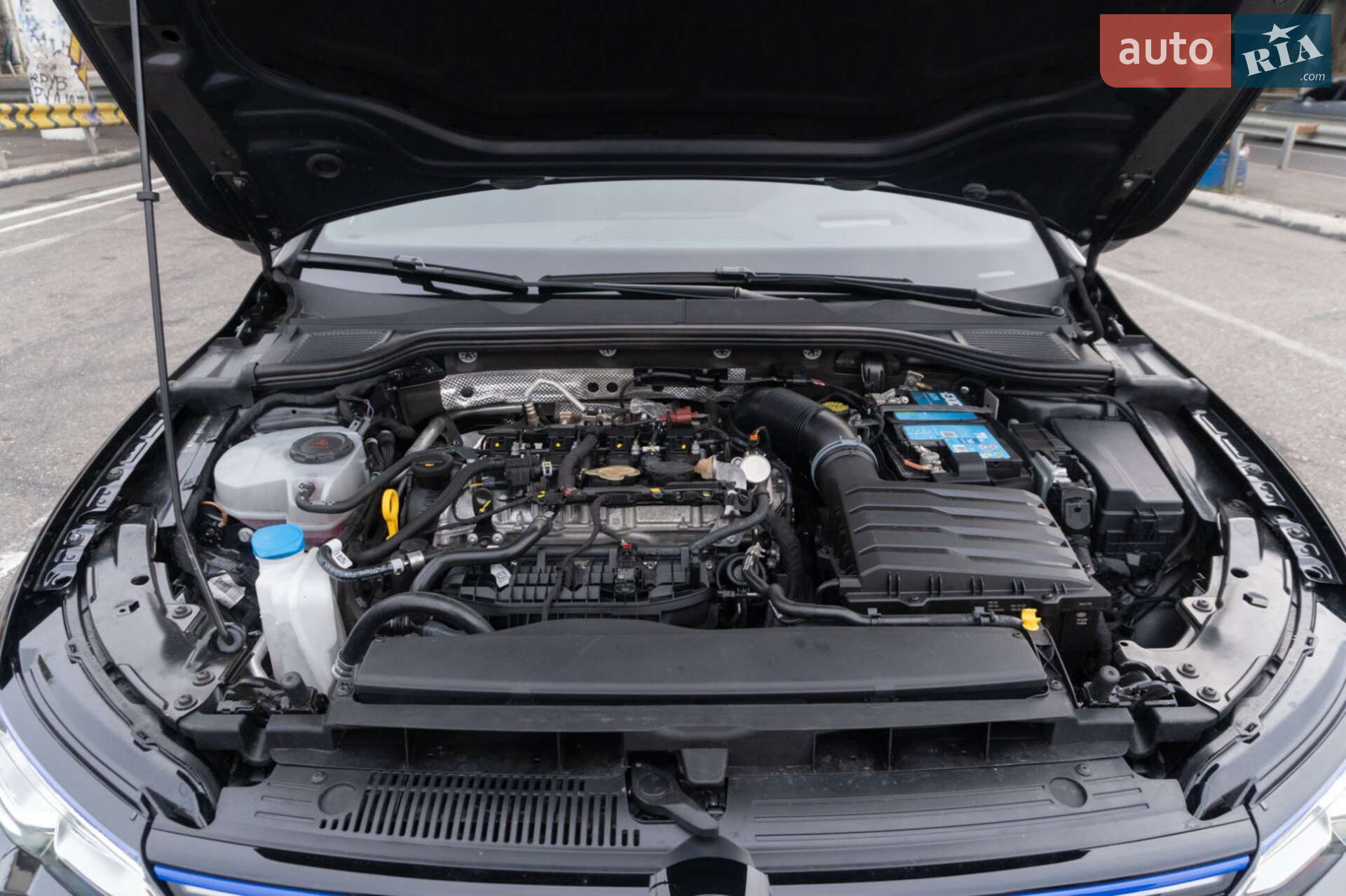 Volkswagen Golf R 2022 VIN WVWEB7CD3NW168047 фото оголошення 109 з 119