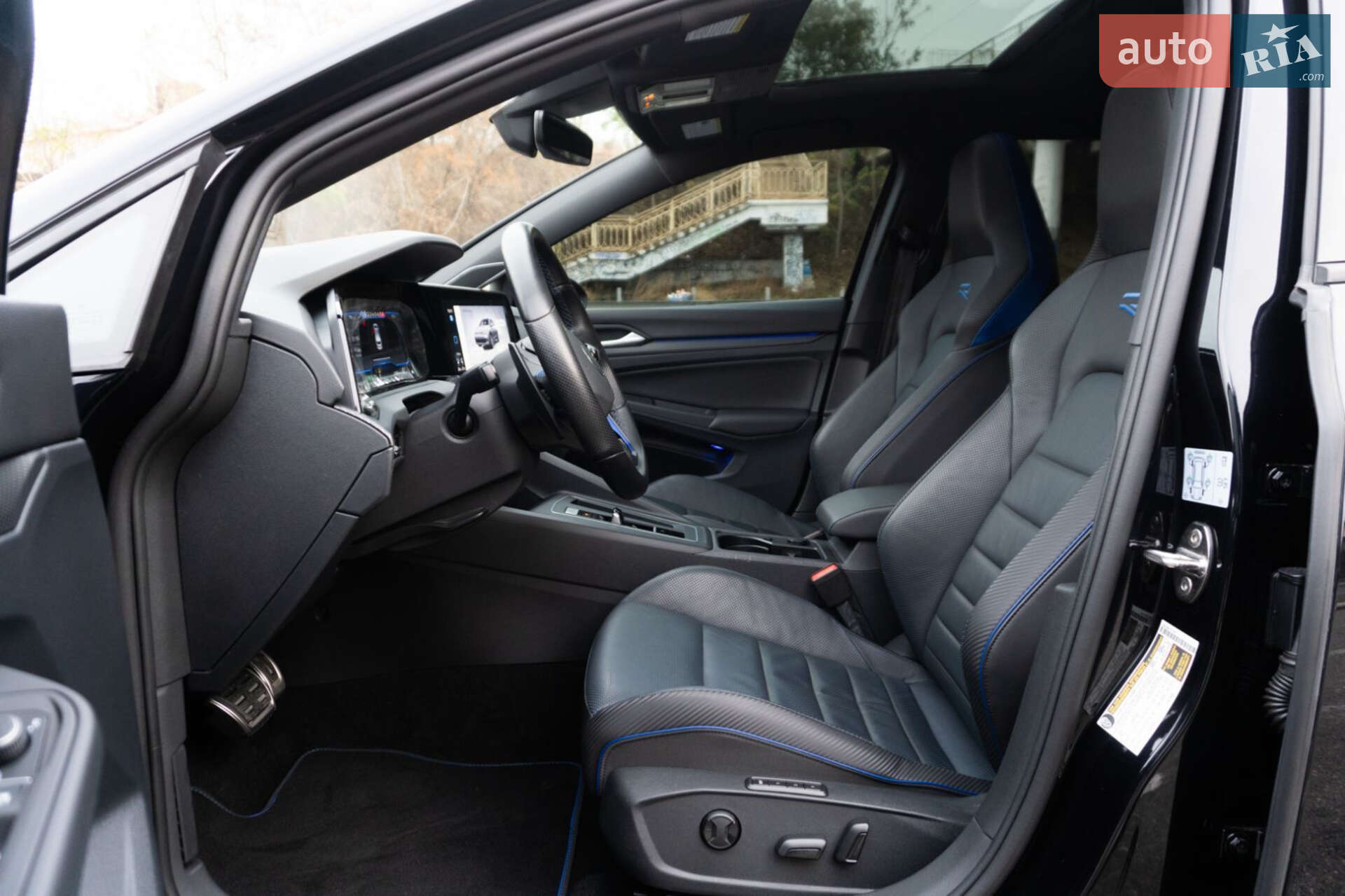 Volkswagen Golf R 2022 VIN WVWEB7CD3NW168047 фото оголошення 116 з 119