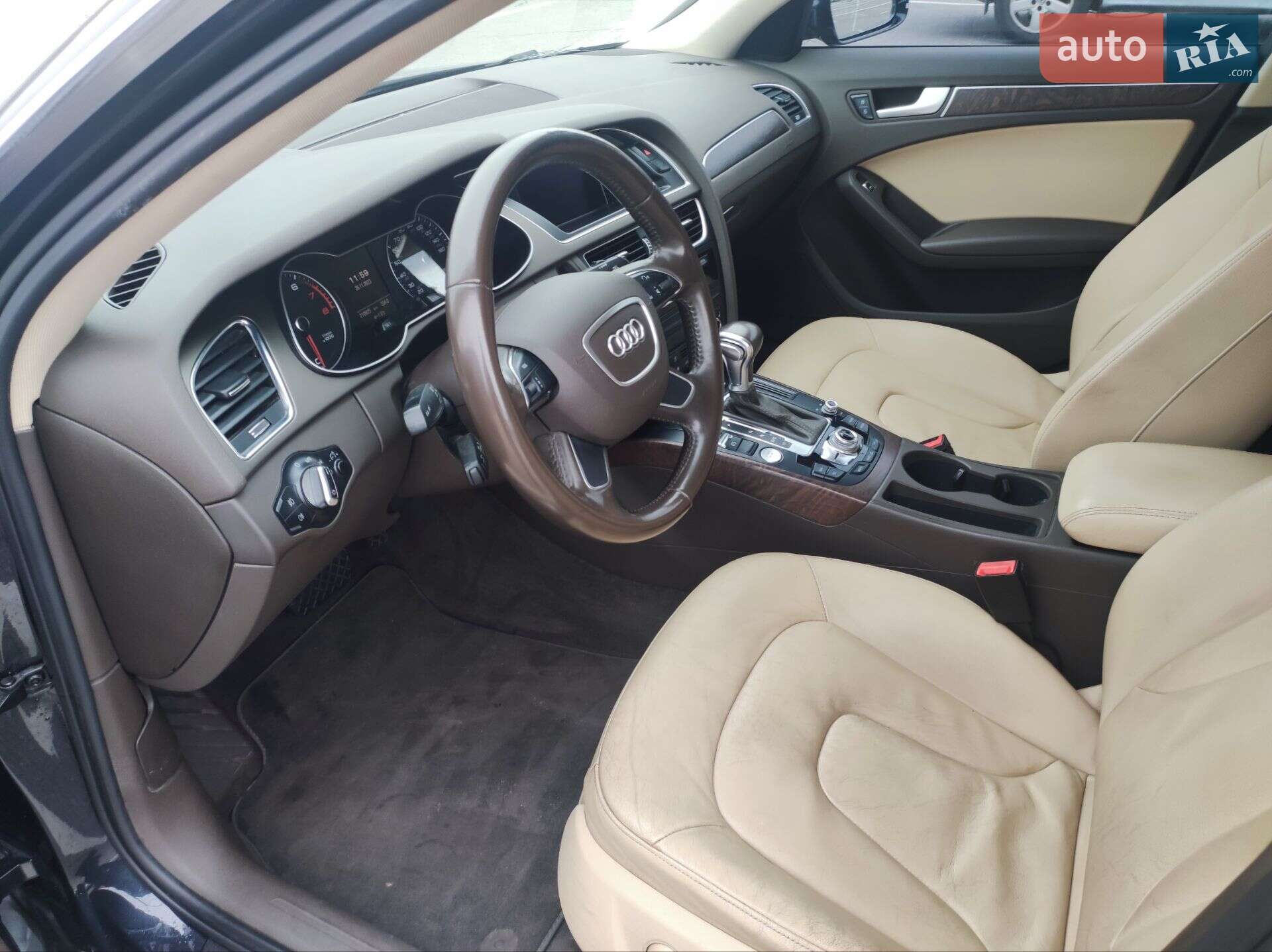 Audi A4 2013 VIN WAUEFAFL9DN035671 фото оголошення 5 з 12