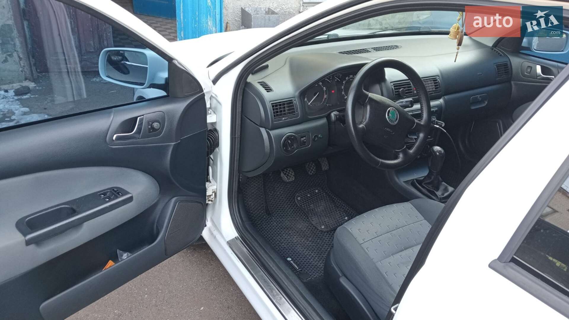 Skoda Octavia 2008 VIN TMBDX41U798844590 фото оголошення 3 з 9