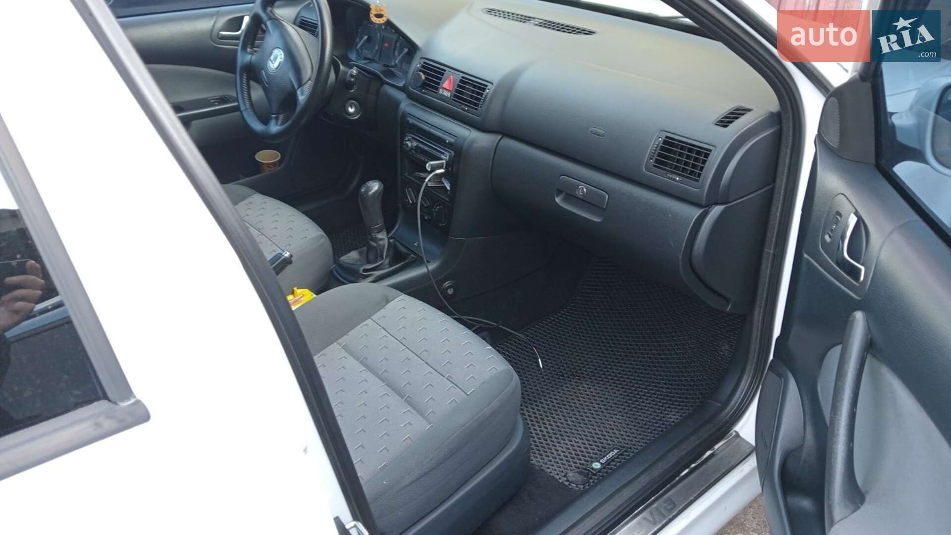 Skoda Octavia 2008 VIN TMBDX41U798844590 фото оголошення 4 з 9