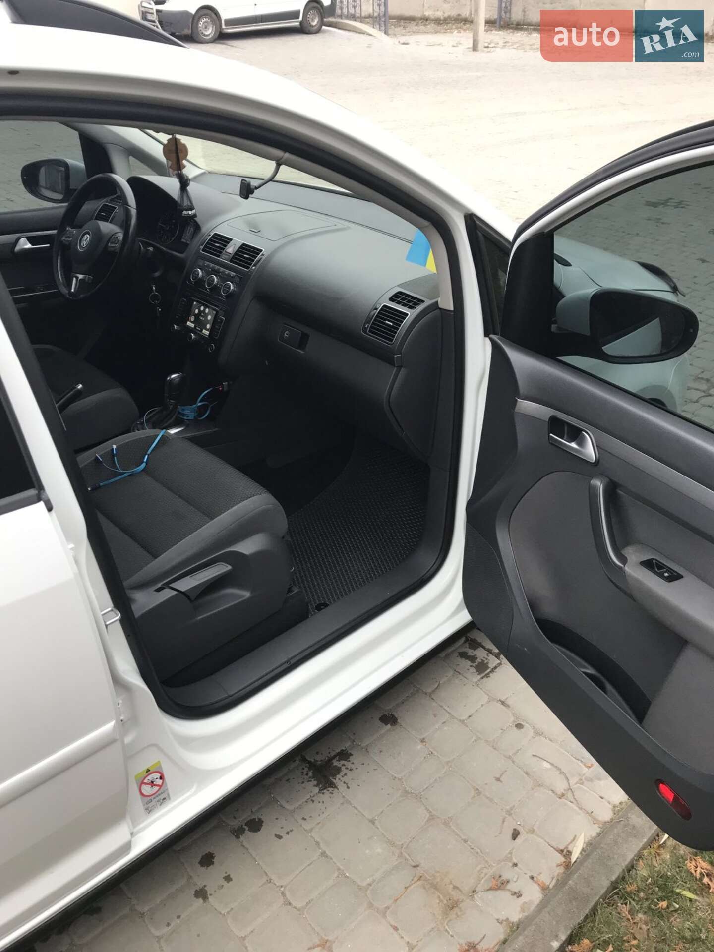 Volkswagen Touran 2014 VIN WVGZZZ1TZEW088360 фото оголошення 2 з 16