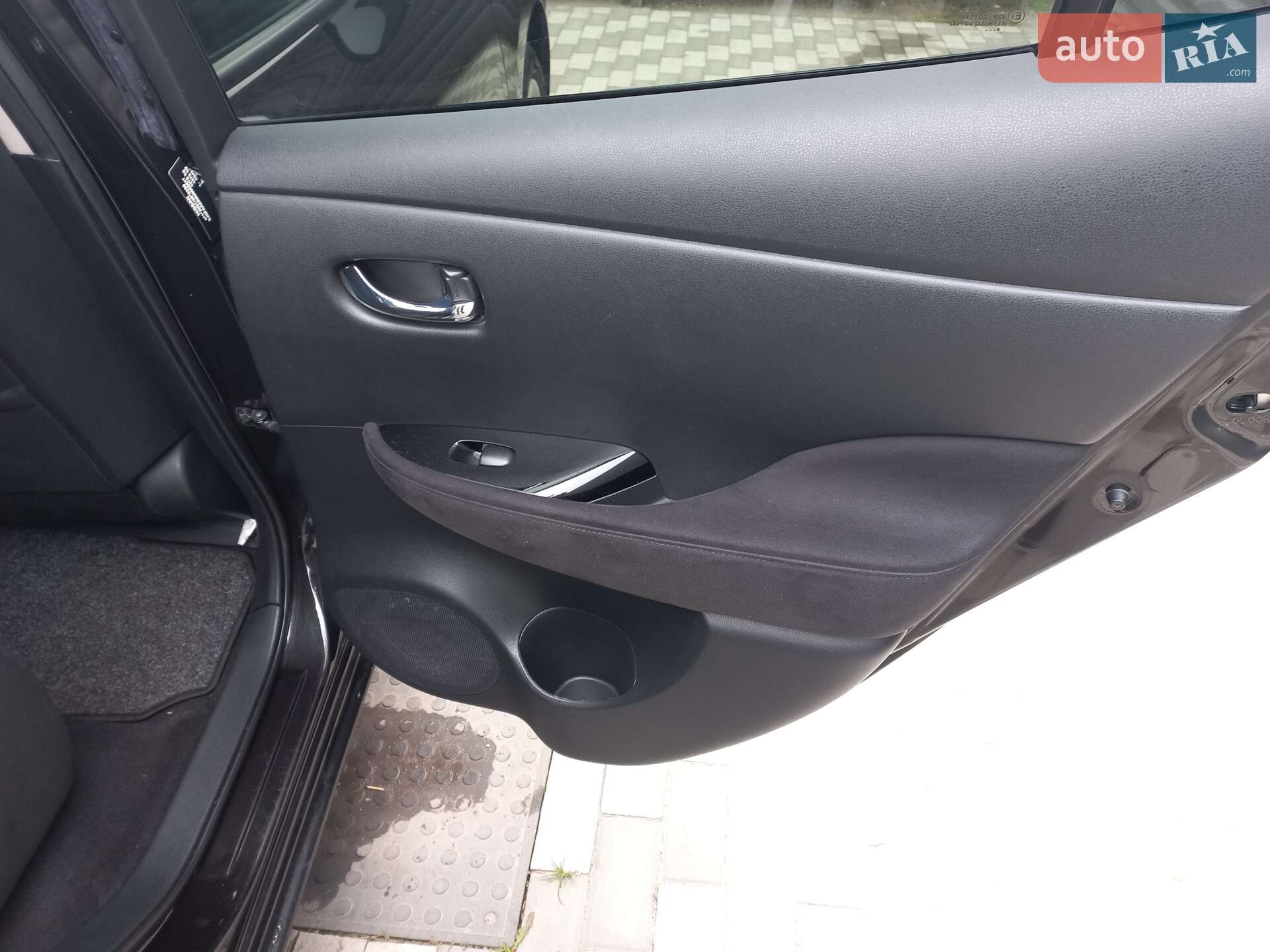 Nissan Leaf 2017 VIN SJNFAAZE0U6060817 фото оголошення 17 з 23