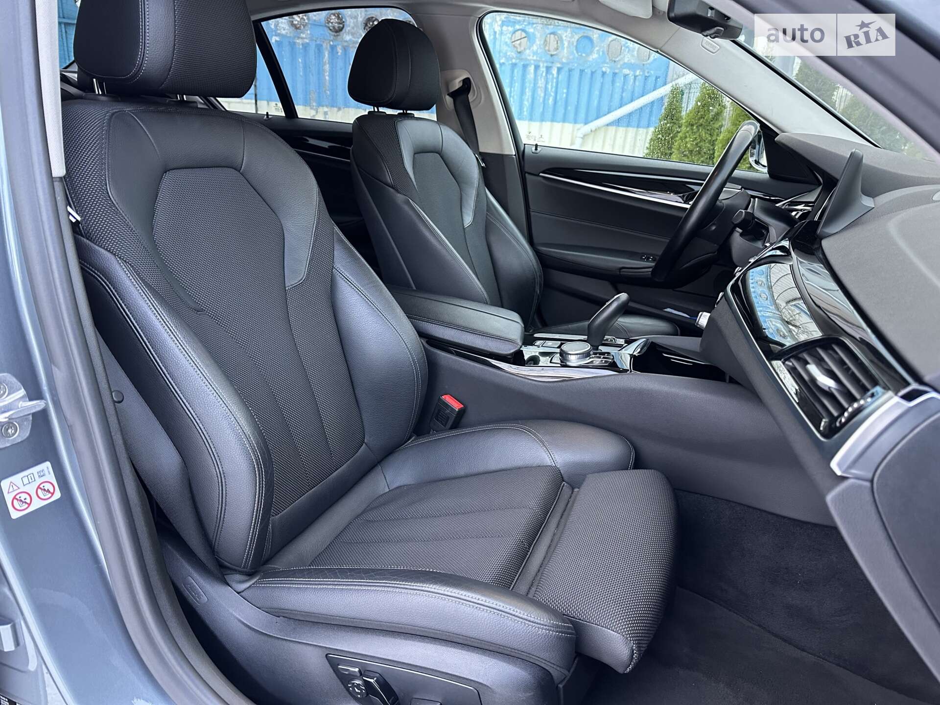 BMW 5 Series 2017 VIN WBAJE31050B169776 фото оголошення 14 з 27