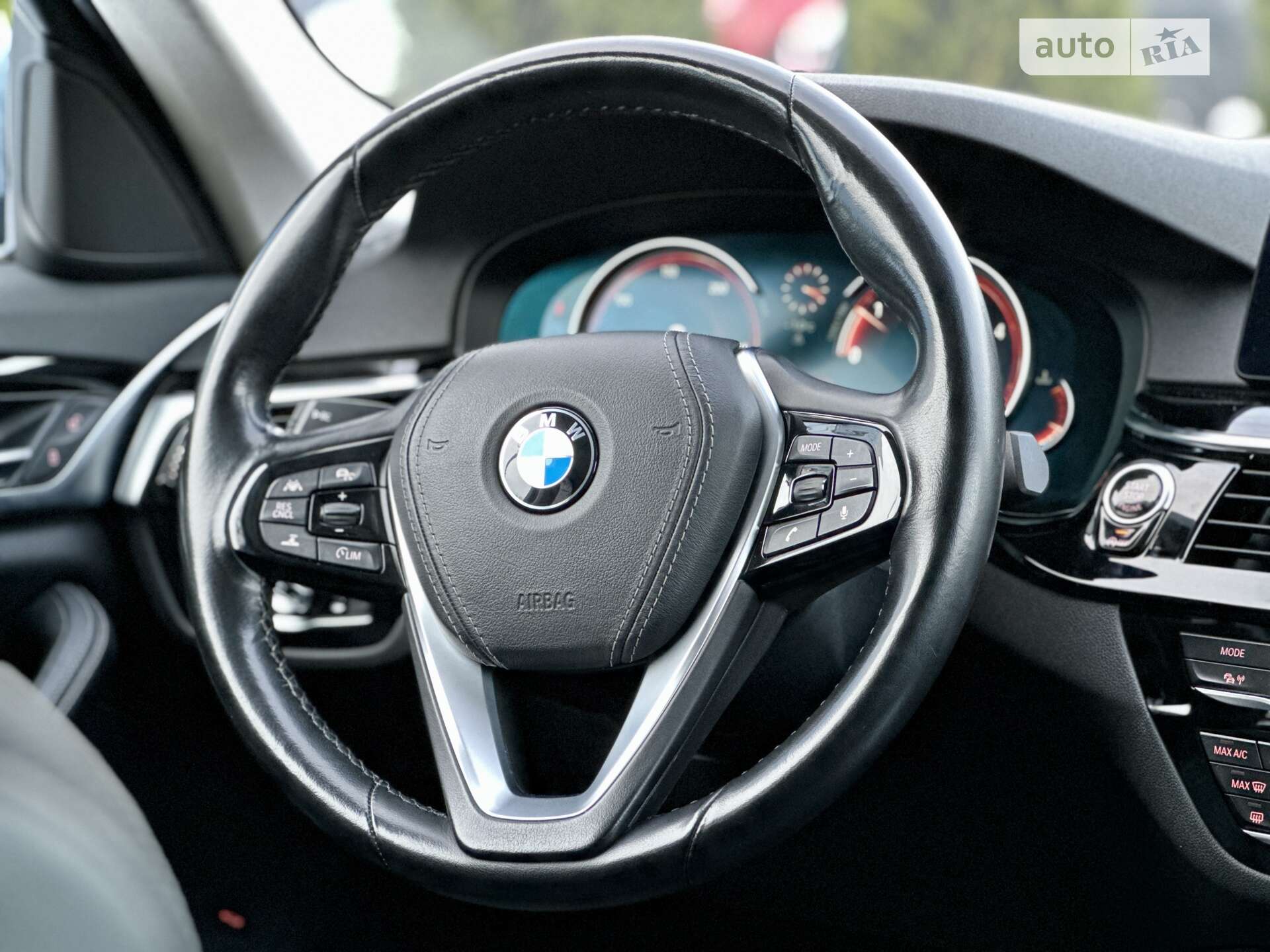 BMW 5 Series 2017 VIN WBAJE31050B169776 фото оголошення 17 з 27