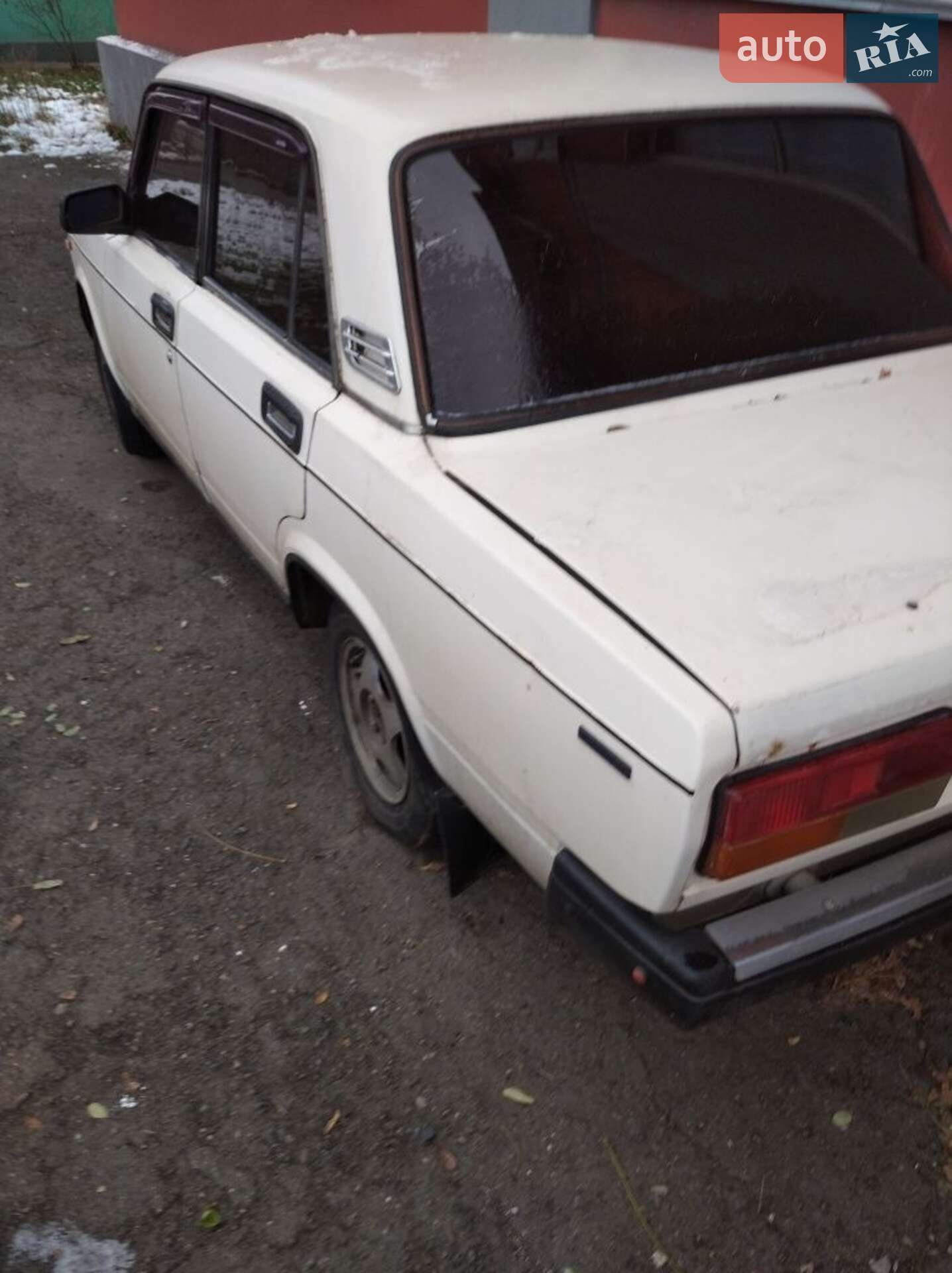 ВАЗ / Lada 2107 1995 VIN XTA210740T0942765 фото оголошення 4 з 8