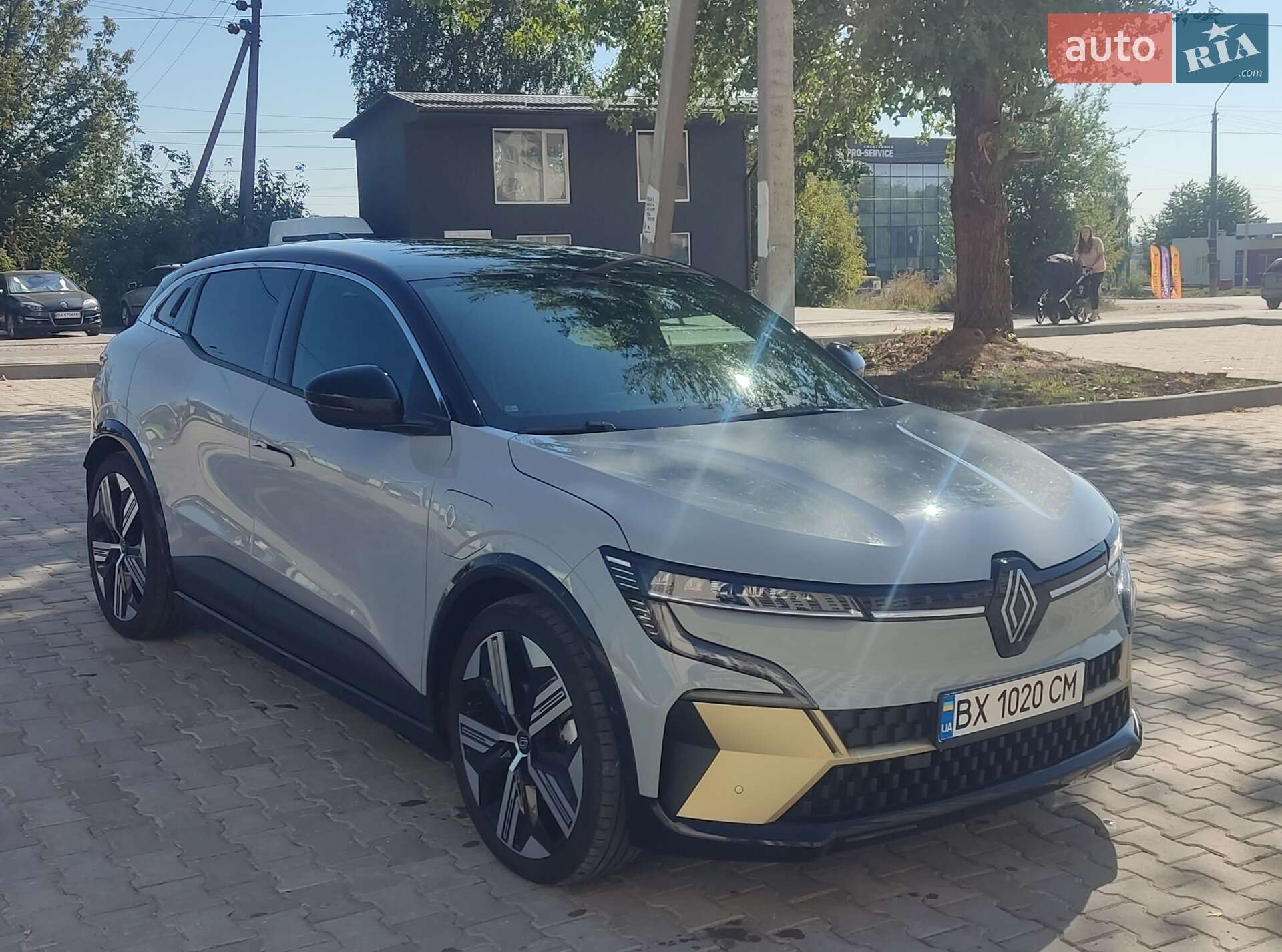 Renault Megane E-Tech Electric 2022 VIN VF1RCB00469835371 фото оголошення 11 з 48