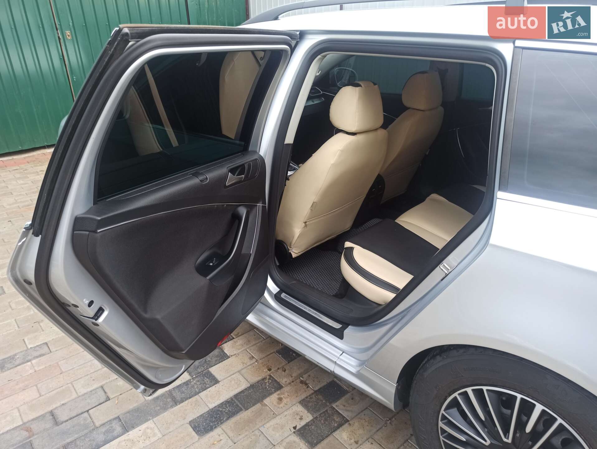 Volkswagen Passat 2010 VIN WVWZZZ3CZAE174546 фото оголошення 5 з 23