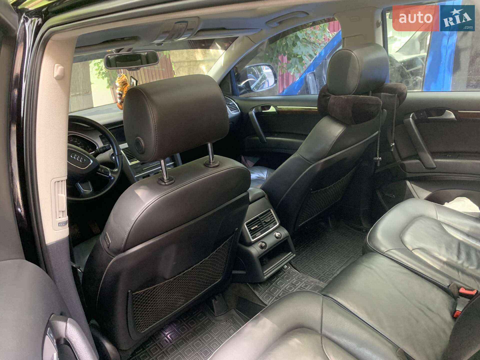 Audi Q7 2011 VIN WA1LGAFE3CD001779 фото оголошення 4 з 10