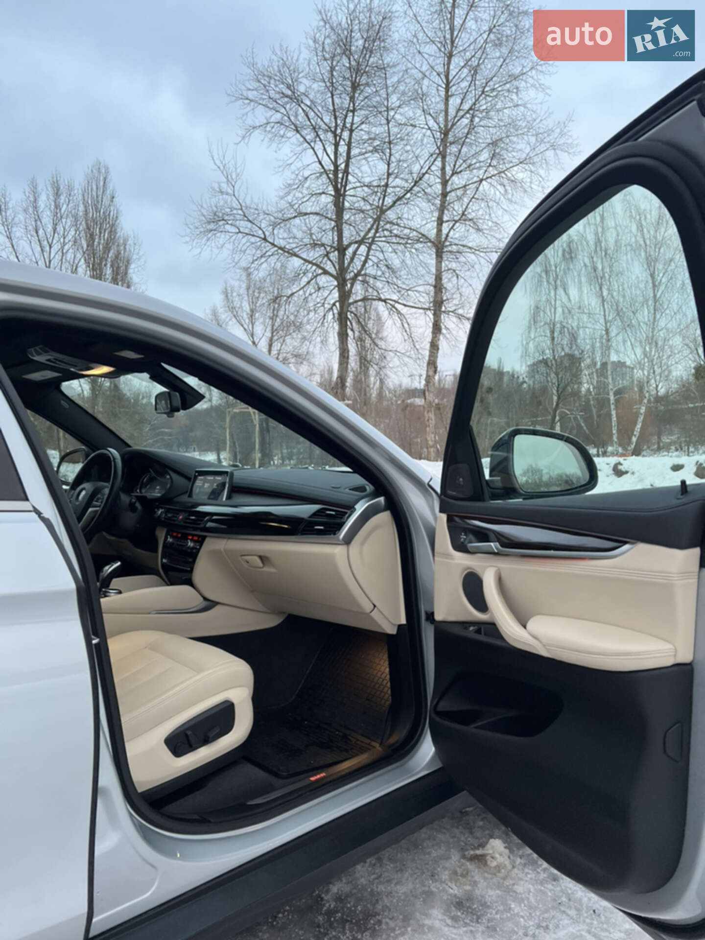 BMW X6 2018 VIN 5UXKU0C50J0G81073 фото оголошення 23 з 55
