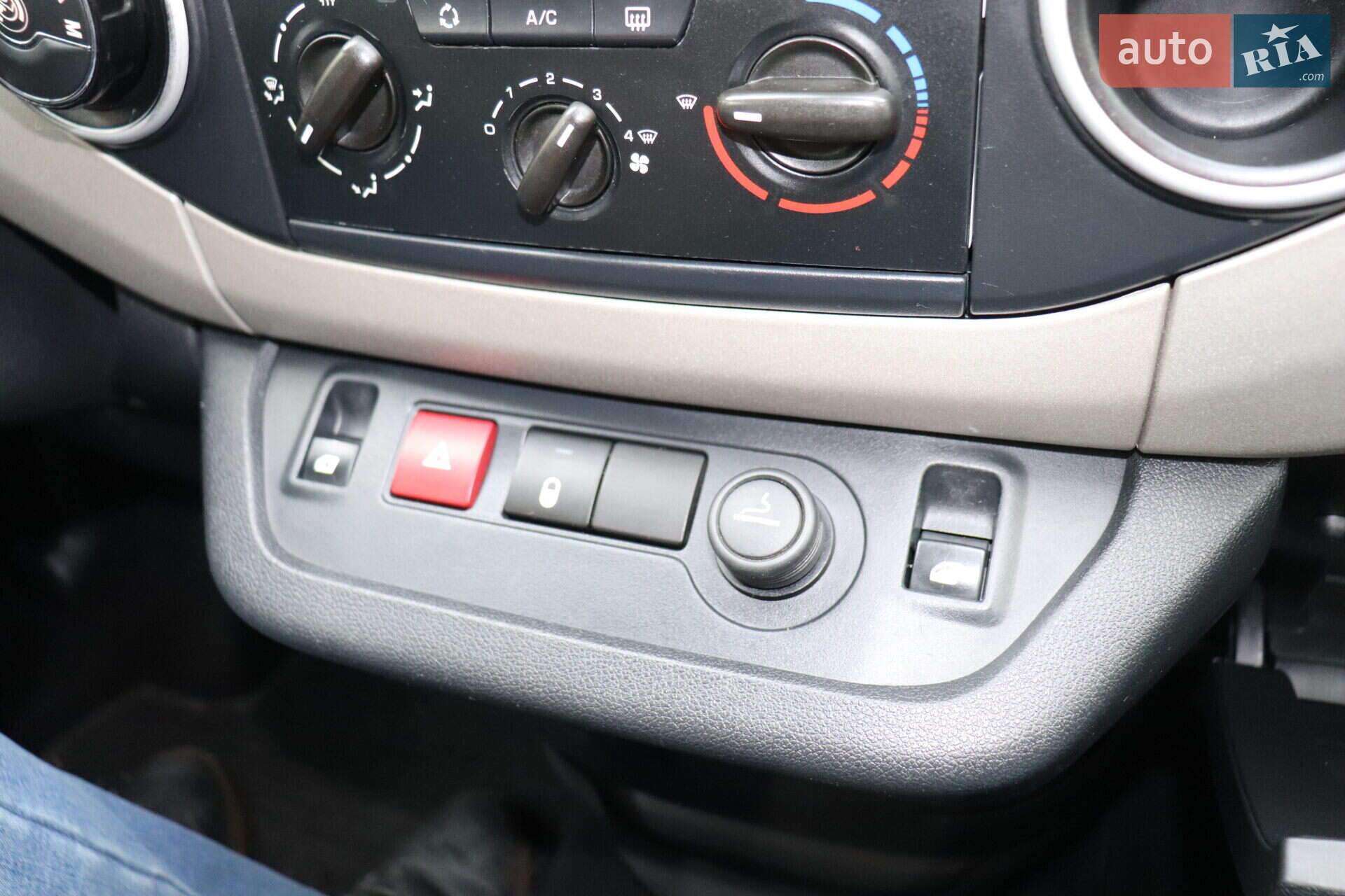 Citroen Berlingo 2014 VIN VF77J9HP8EJ641645 фото оголошення 35 з 37