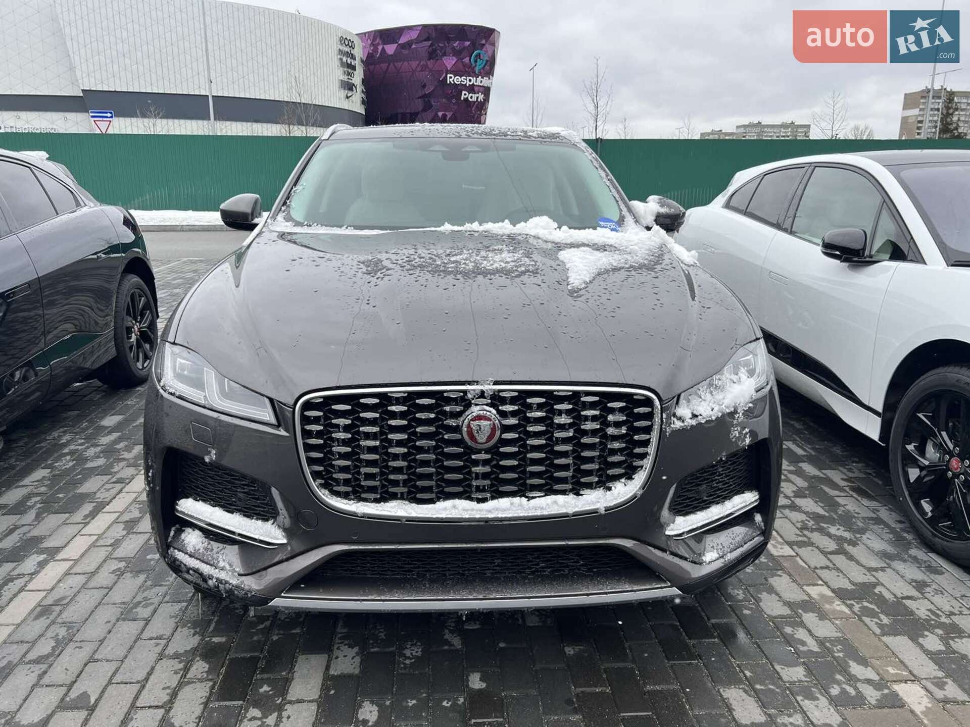 Jaguar F-Pace 2023 VIN SADCA2BW0PA718082 фото оголошення 9 з 18