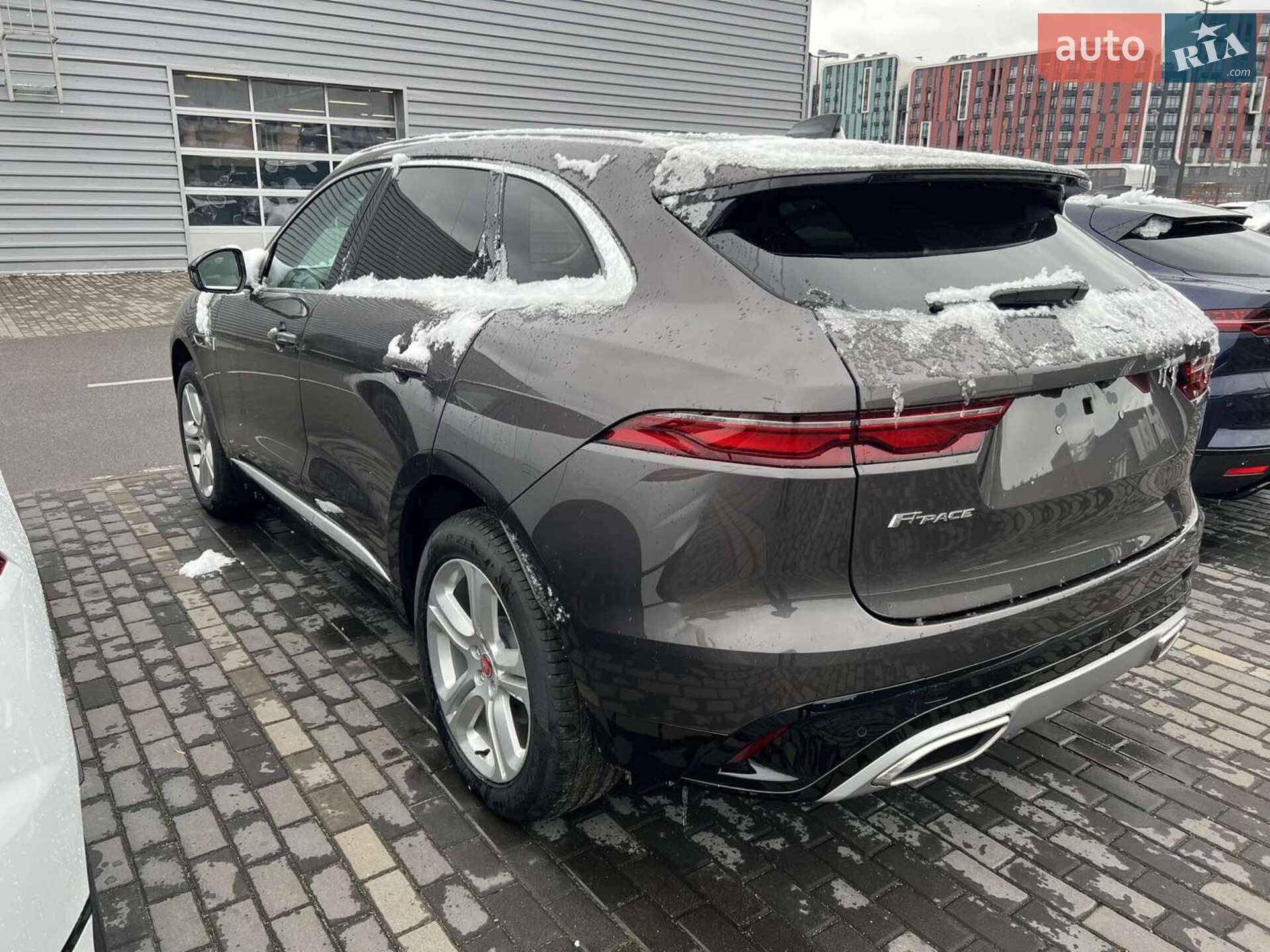 Jaguar F-Pace 2023 VIN SADCA2BW0PA718082 фото оголошення 11 з 18