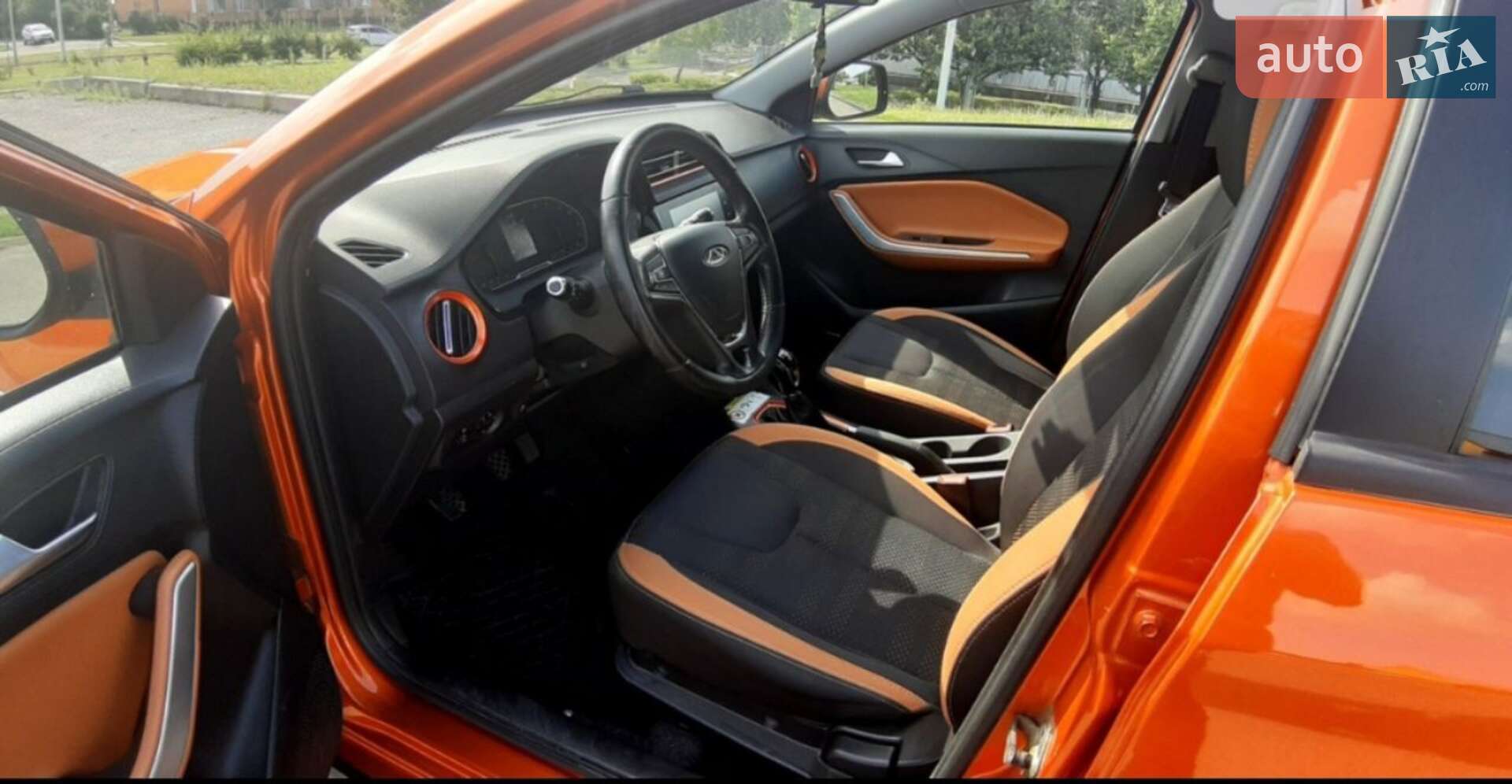 Chery Tiggo 2 2017 VIN LVVDB11B3JE001834 фото оголошення 3 з 16