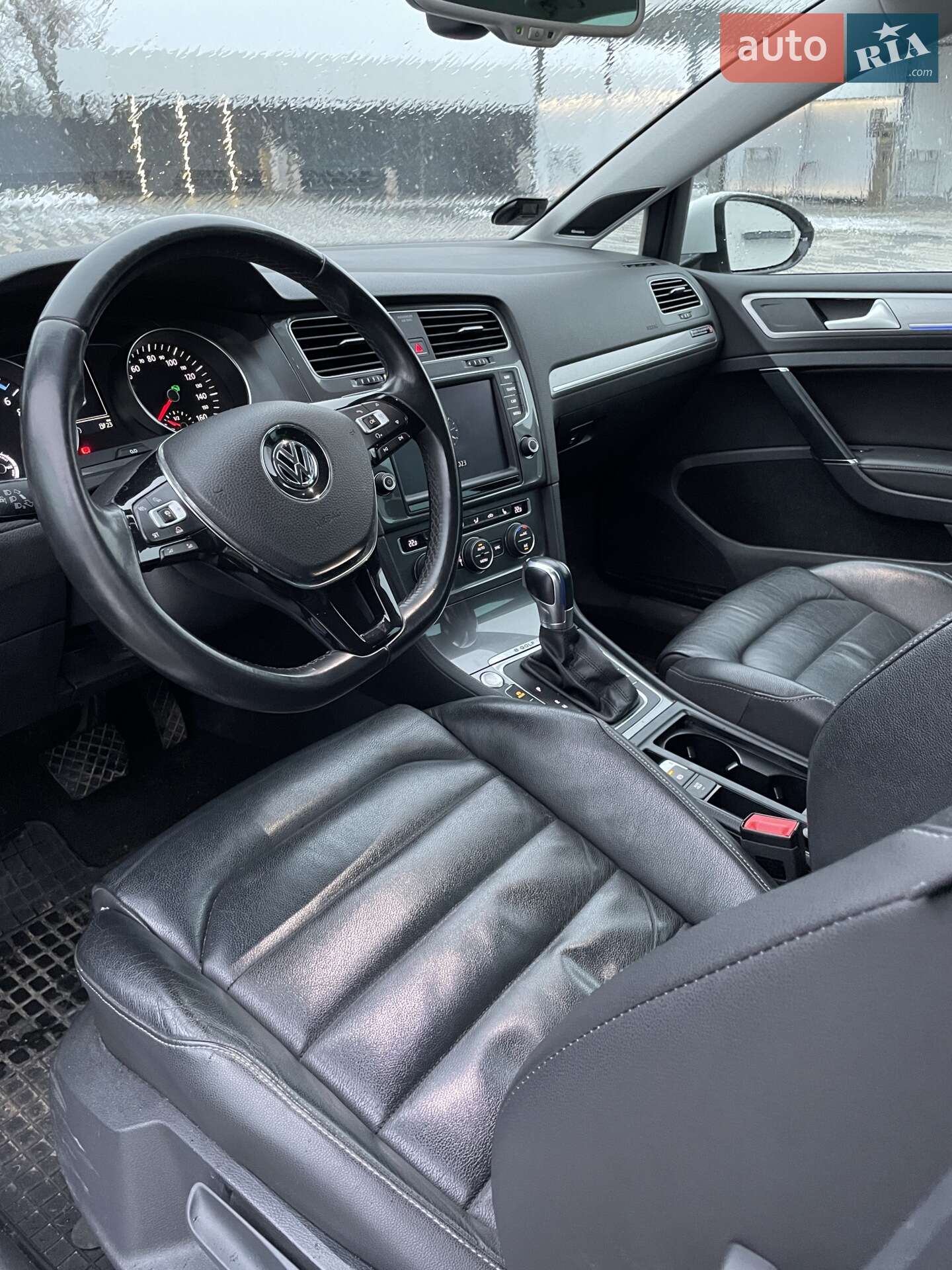 Volkswagen e-Golf 2014 VIN WVWZZZAUZFW903368 фото оголошення 10 з 27