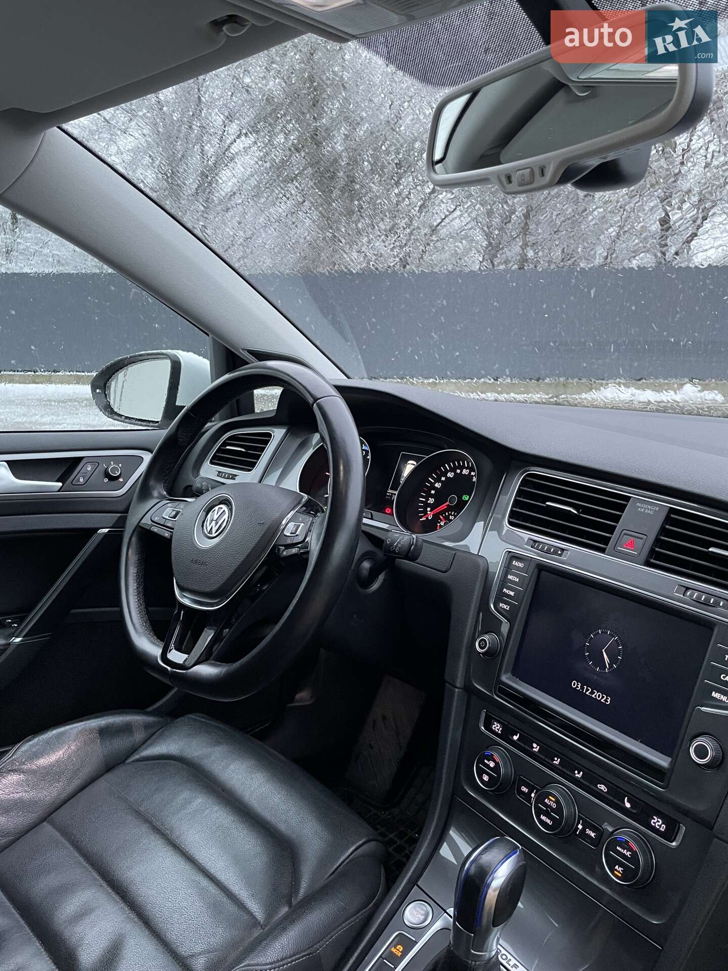 Volkswagen e-Golf 2014 VIN WVWZZZAUZFW903368 фото оголошення 18 з 27