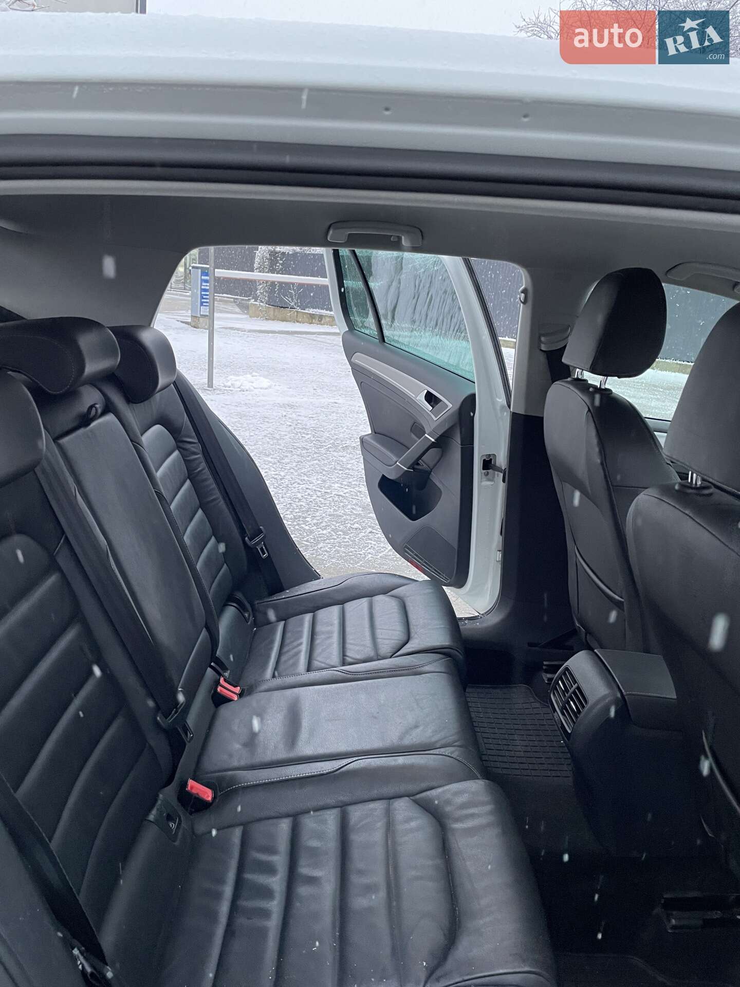 Volkswagen e-Golf 2014 VIN WVWZZZAUZFW903368 фото оголошення 20 з 27