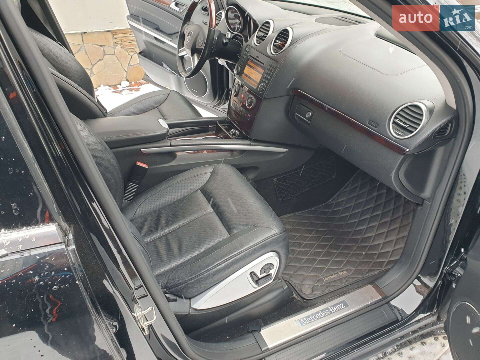 Mercedes-Benz GL-Class 2011 VIN 4JGBF8GE9BA697622 фото оголошення 18 з 32