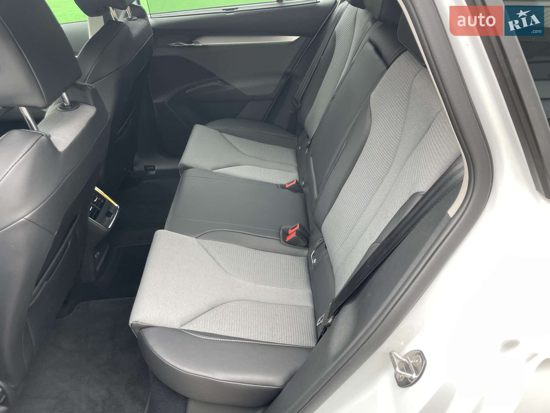 Skoda Enyaq iV 2021 VIN TMBJC7NY1MF026192 фото оголошення 15 з 42