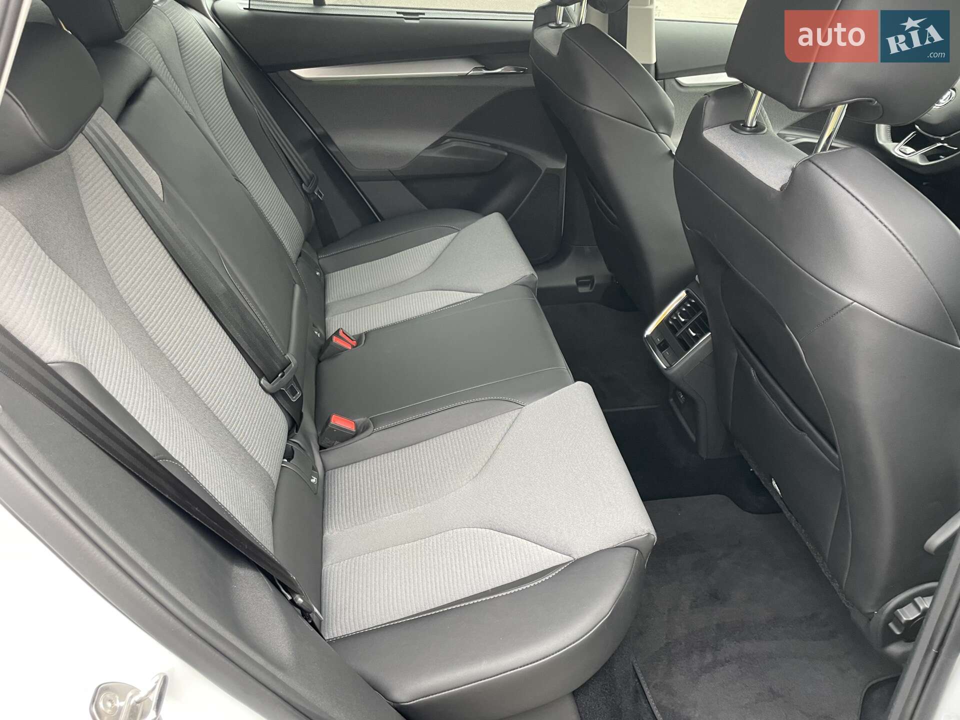 Skoda Enyaq iV 2021 VIN TMBJC7NY1MF026192 фото оголошення 20 з 42