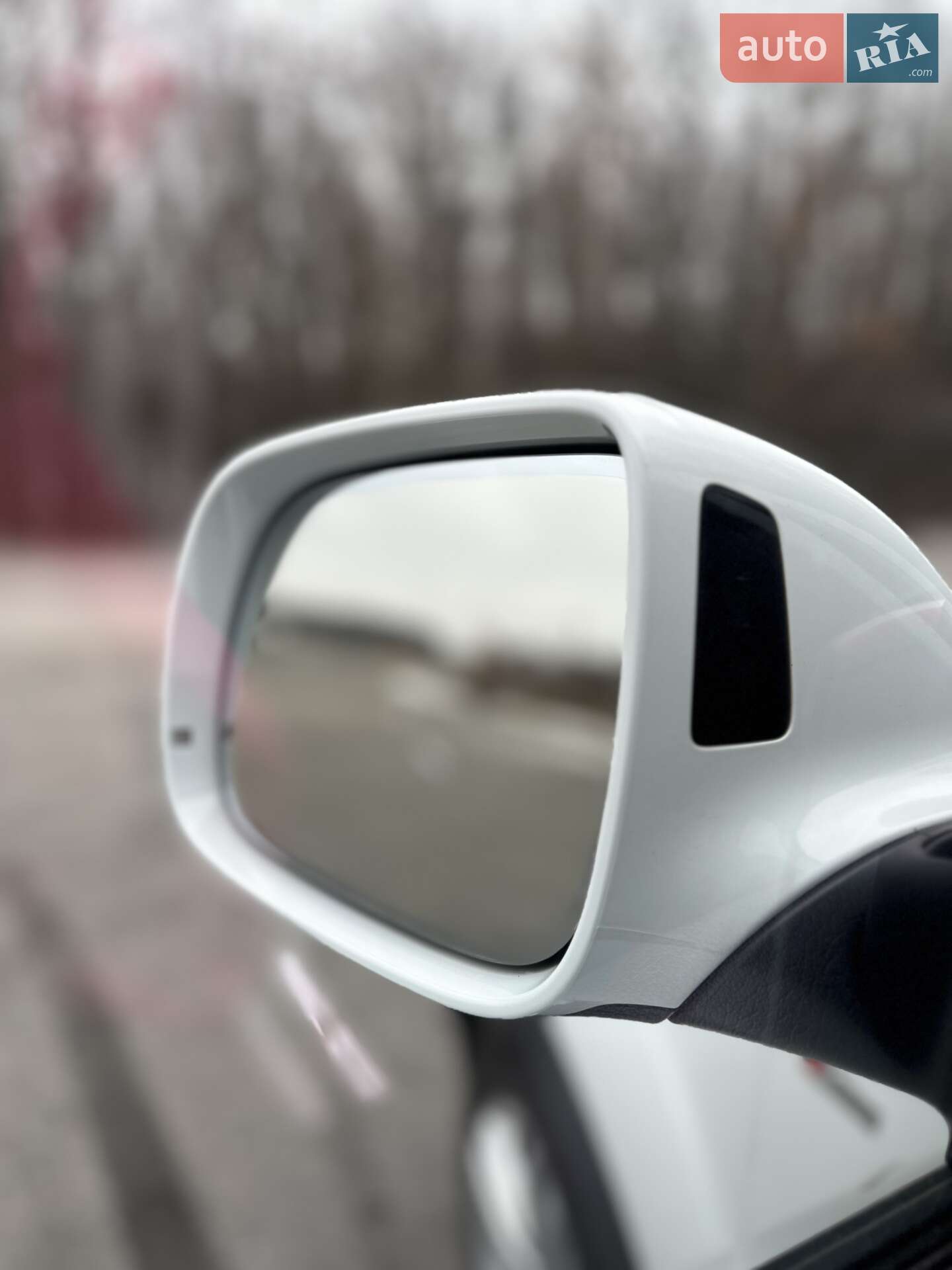 Audi Q7 2011 VIN WA1WMAFE4CD006320 фото оголошення 34 з 52