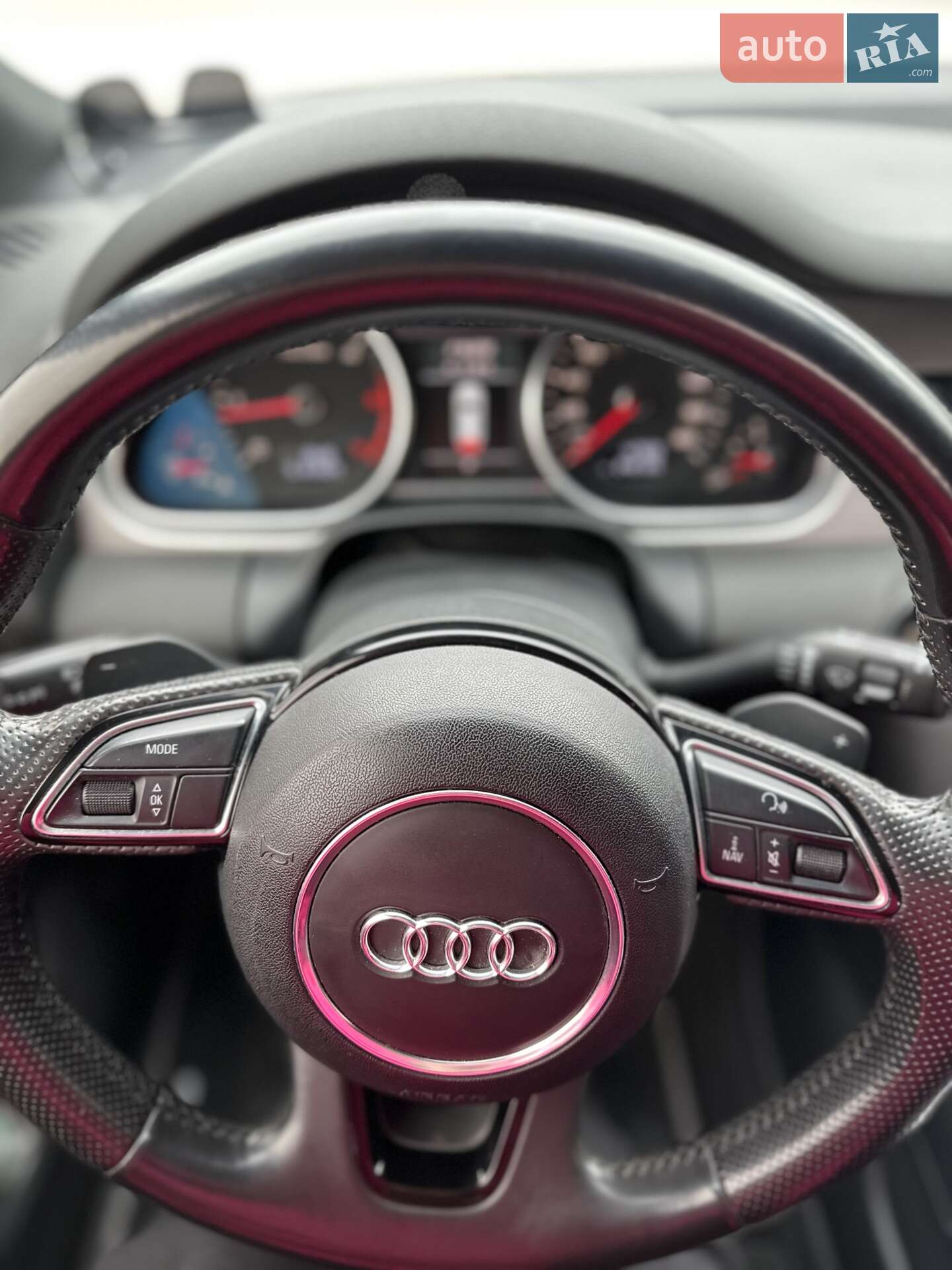 Audi Q7 2011 VIN WA1WMAFE4CD006320 фото оголошення 40 з 52
