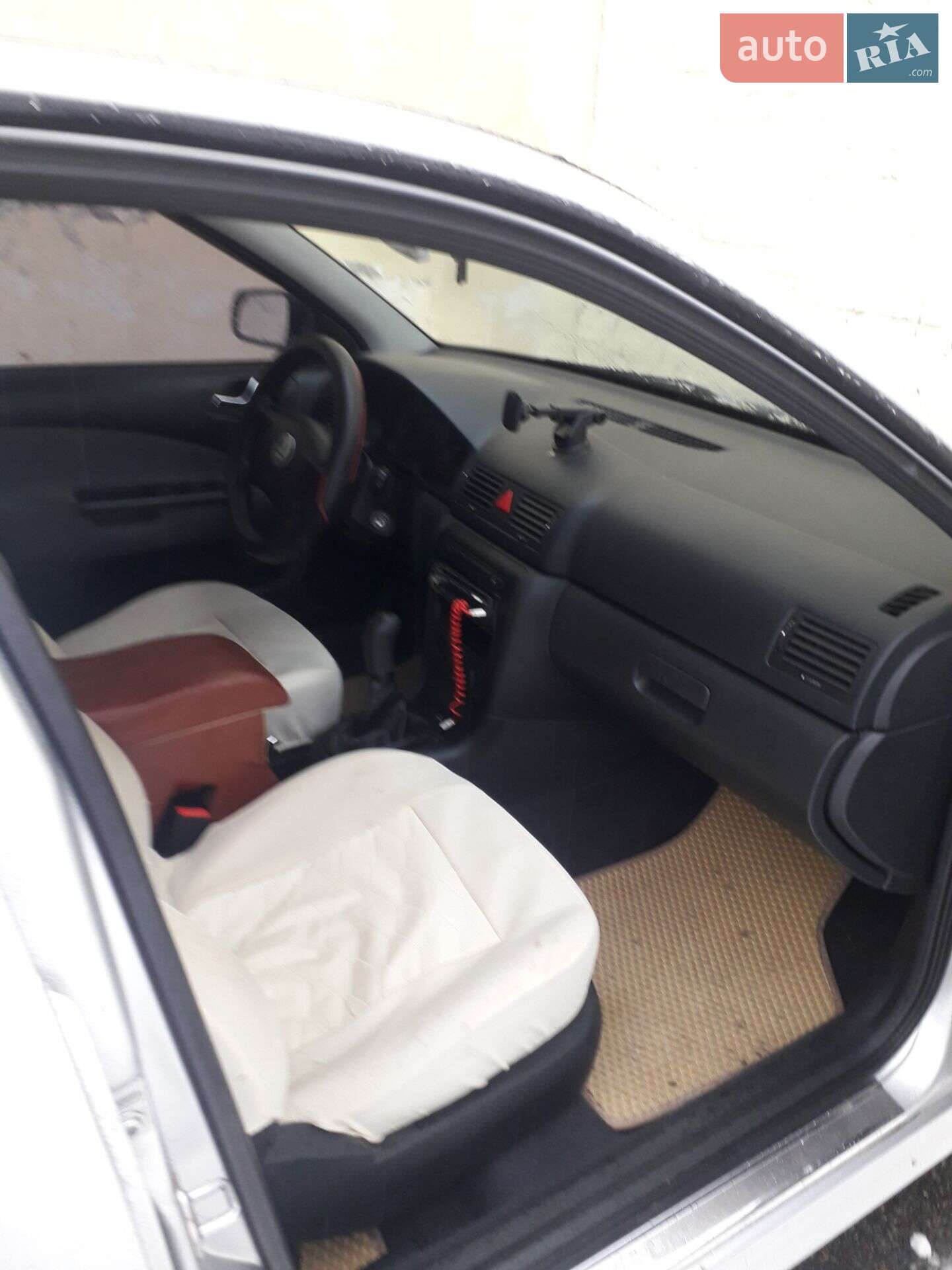 Skoda Octavia 2001 VIN TMBCJ11U122565950 фото оголошення 4 з 5