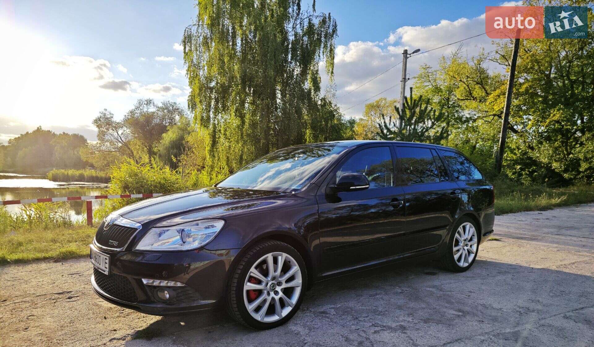 Skoda Octavia 2010 VIN TMBUH61Z4B2041264 фото оголошення 2 з 38