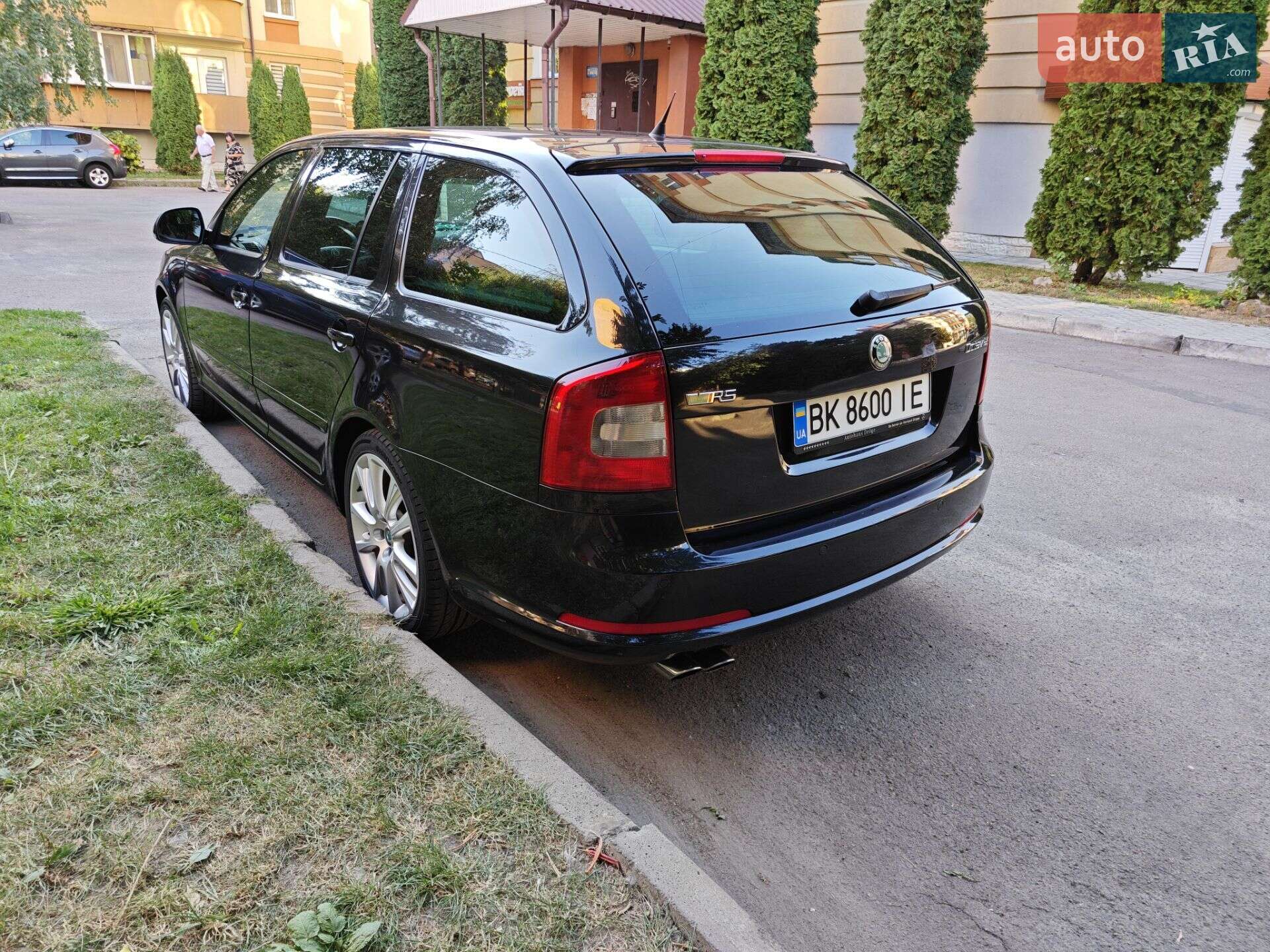 Skoda Octavia 2010 VIN TMBUH61Z4B2041264 фото оголошення 7 з 38