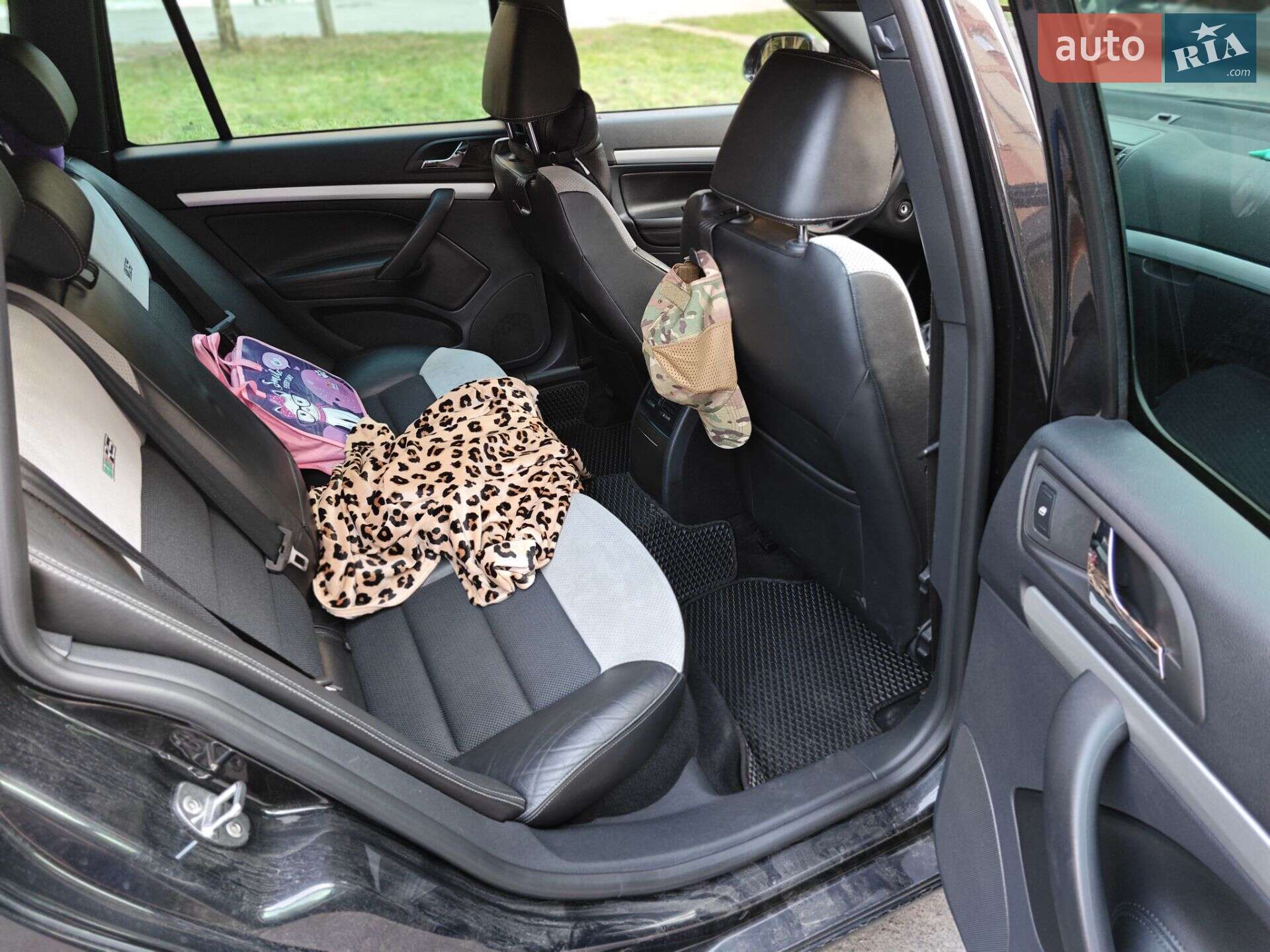 Skoda Octavia 2010 VIN TMBUH61Z4B2041264 фото оголошення 13 з 38