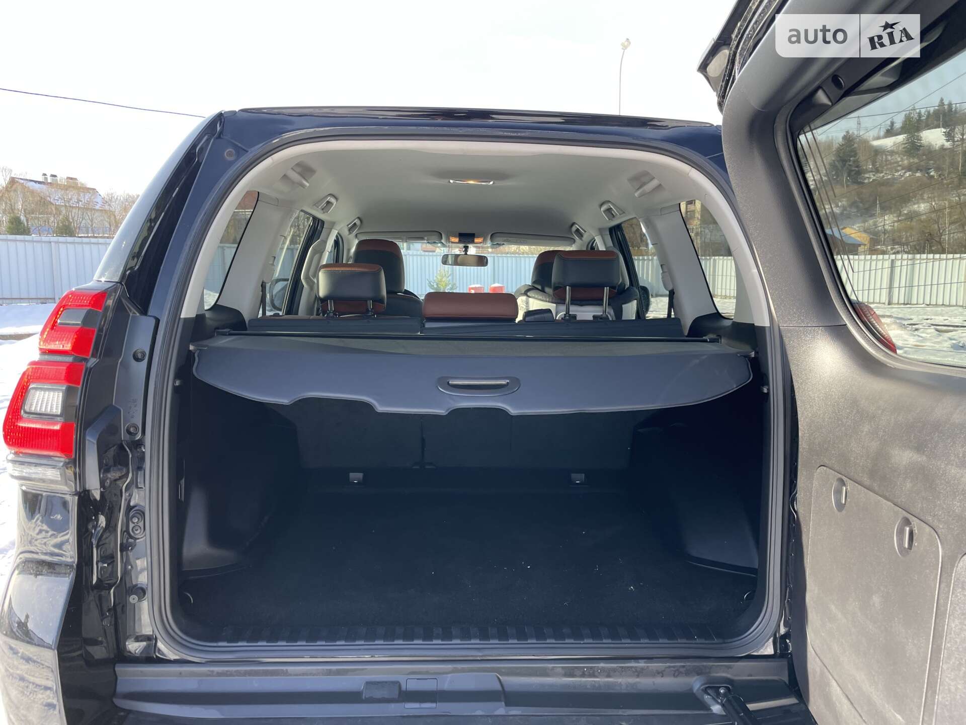 Toyota Land Cruiser Prado 2019 VIN JTEBX3FJ80K314534 фото оголошення 9 з 18