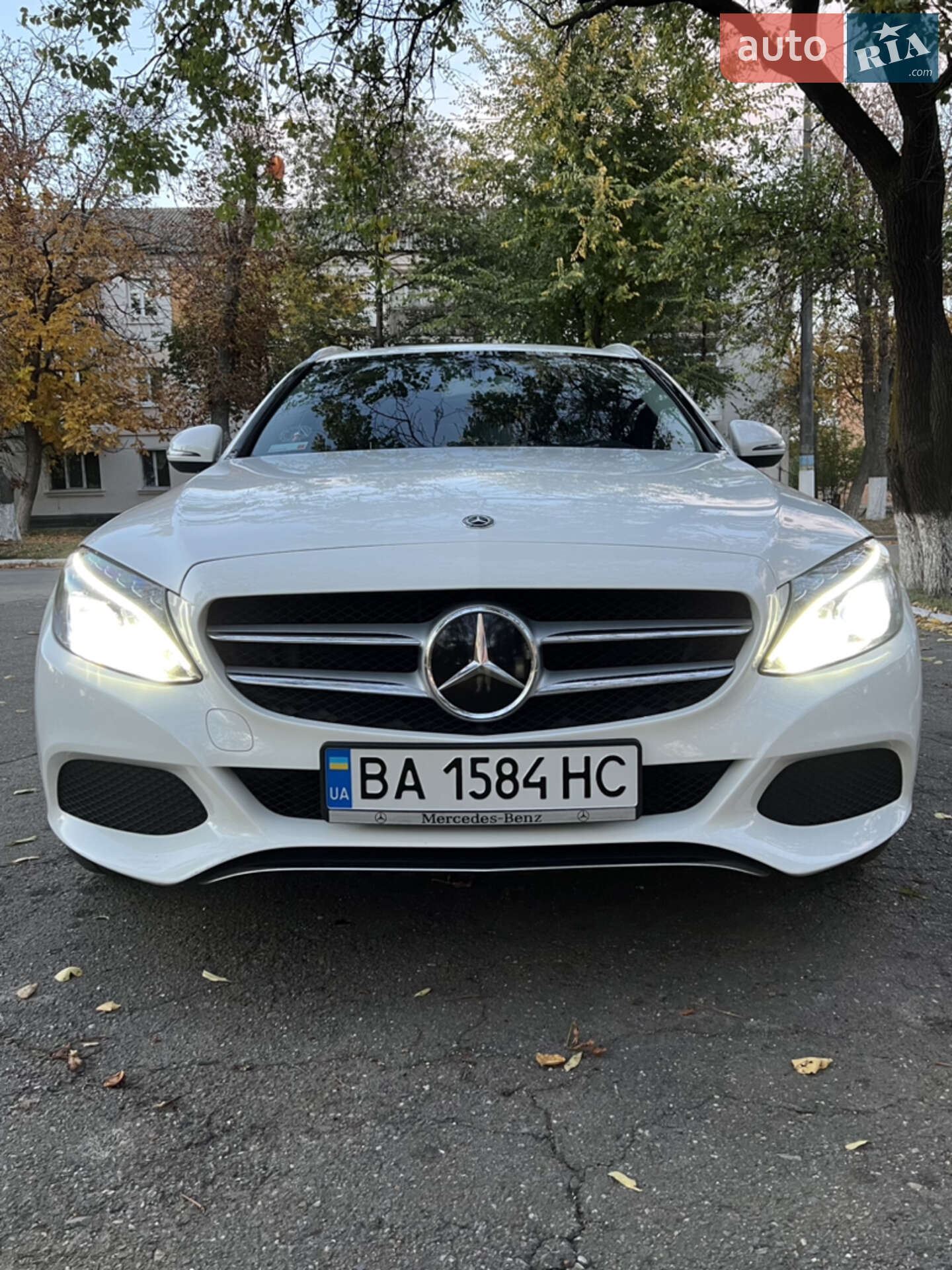 Mercedes-Benz C-Class 2018 VIN WDD2052041F715755 фото оголошення 2 з 14
