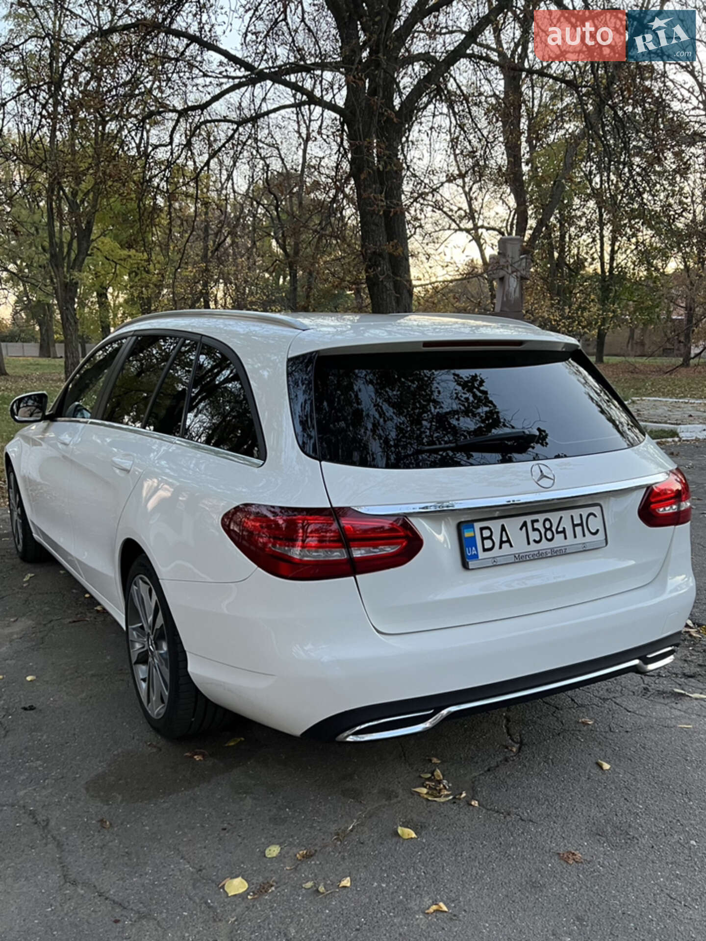 Mercedes-Benz C-Class 2018 VIN WDD2052041F715755 фото оголошення 4 з 14