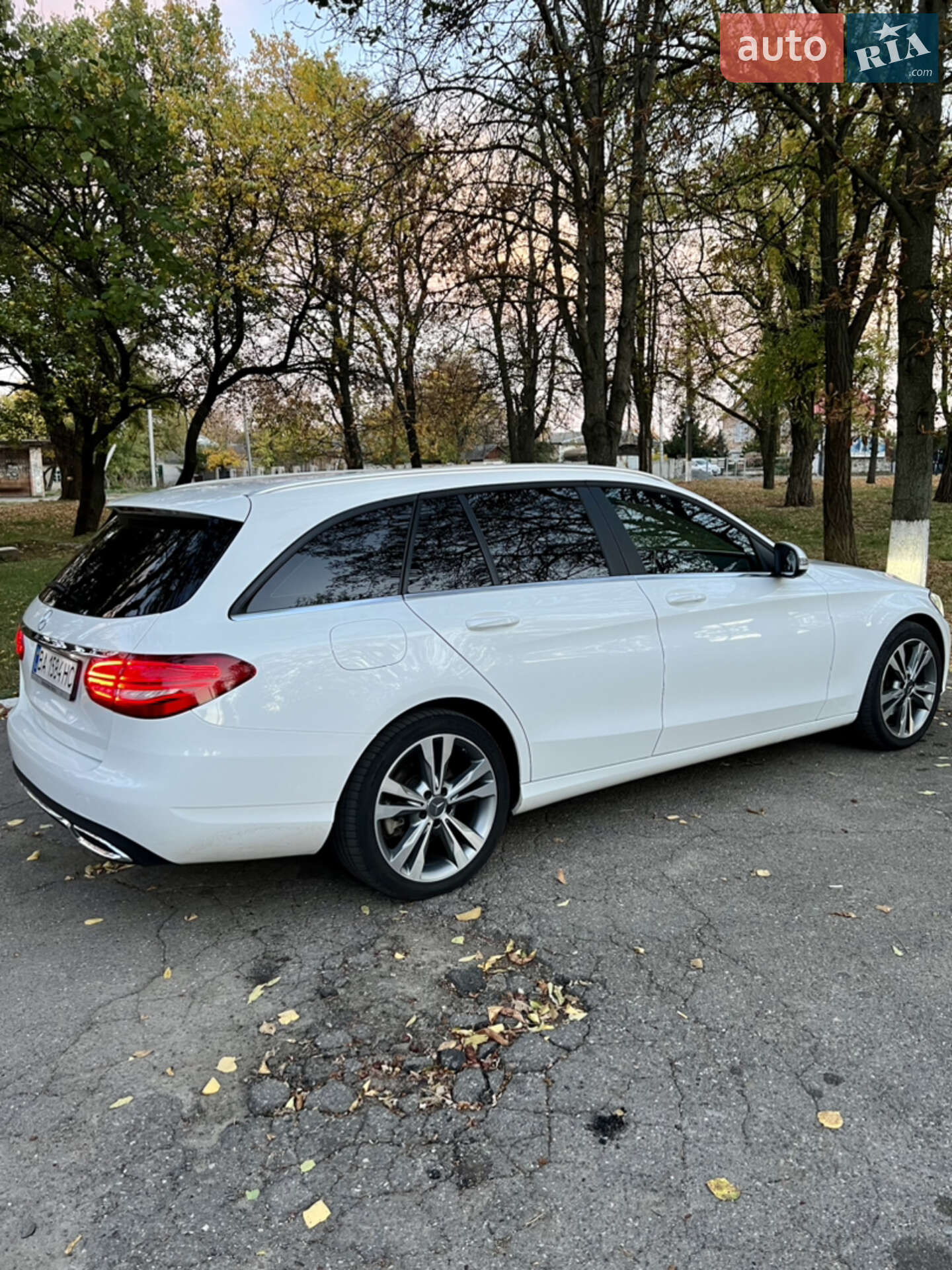 Mercedes-Benz C-Class 2018 VIN WDD2052041F715755 фото оголошення 10 з 14