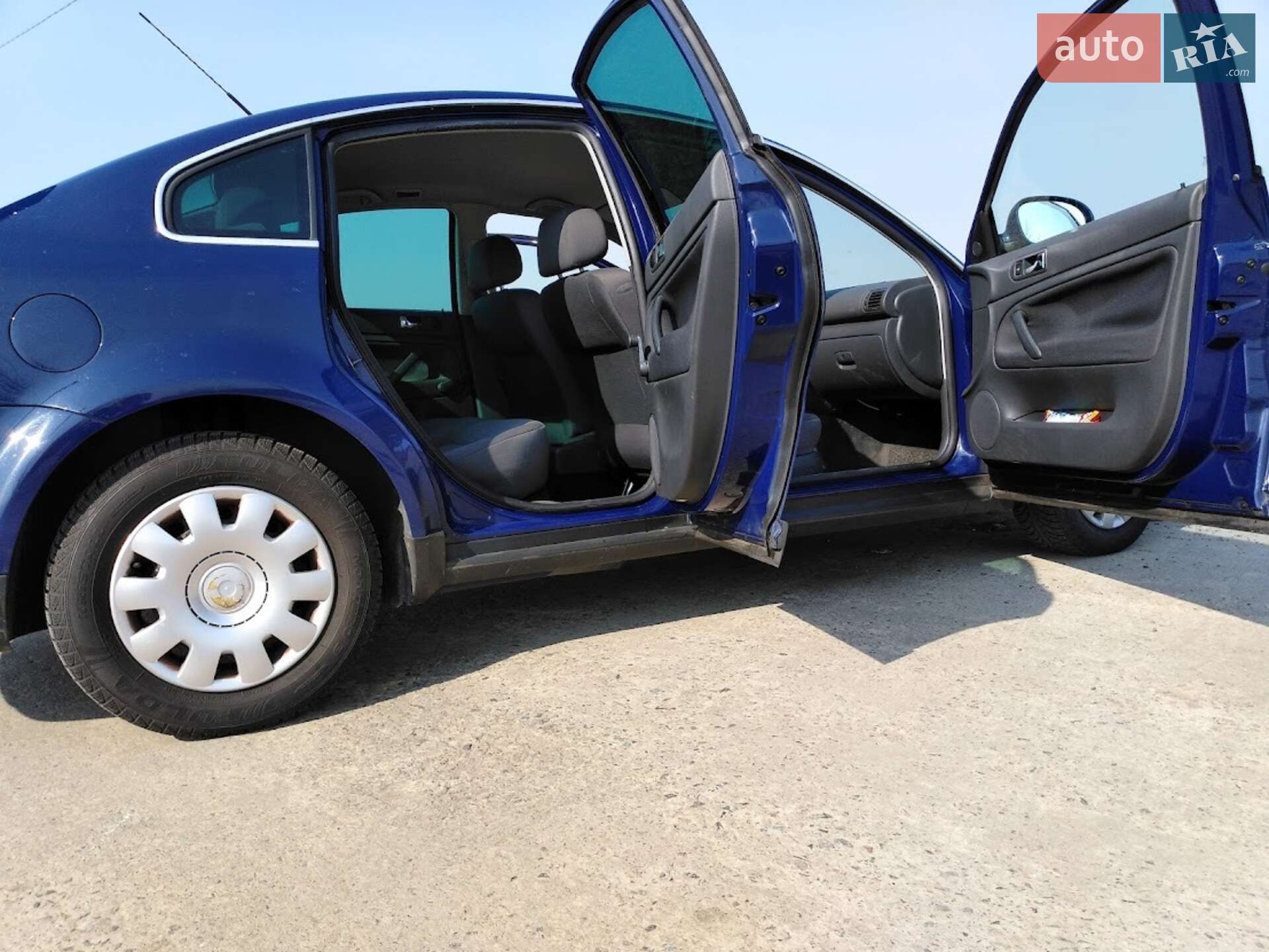 Volkswagen Passat 2004 VIN WVWZZZ3BZ5P019848 фото оголошення 8 з 18