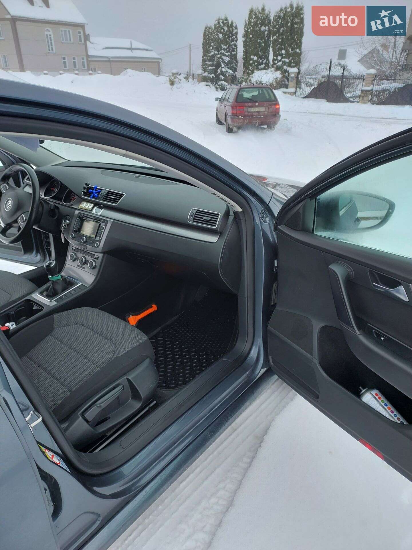 Volkswagen Passat 2012 VIN WVWZZZ3CZDE006204 фото оголошення 4 з 9
