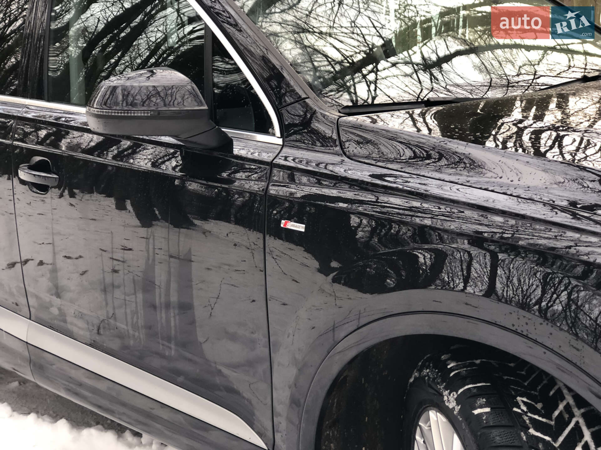 Audi Q7 2015 VIN WA1LAAF70HD000468 фото оголошення 27 з 96