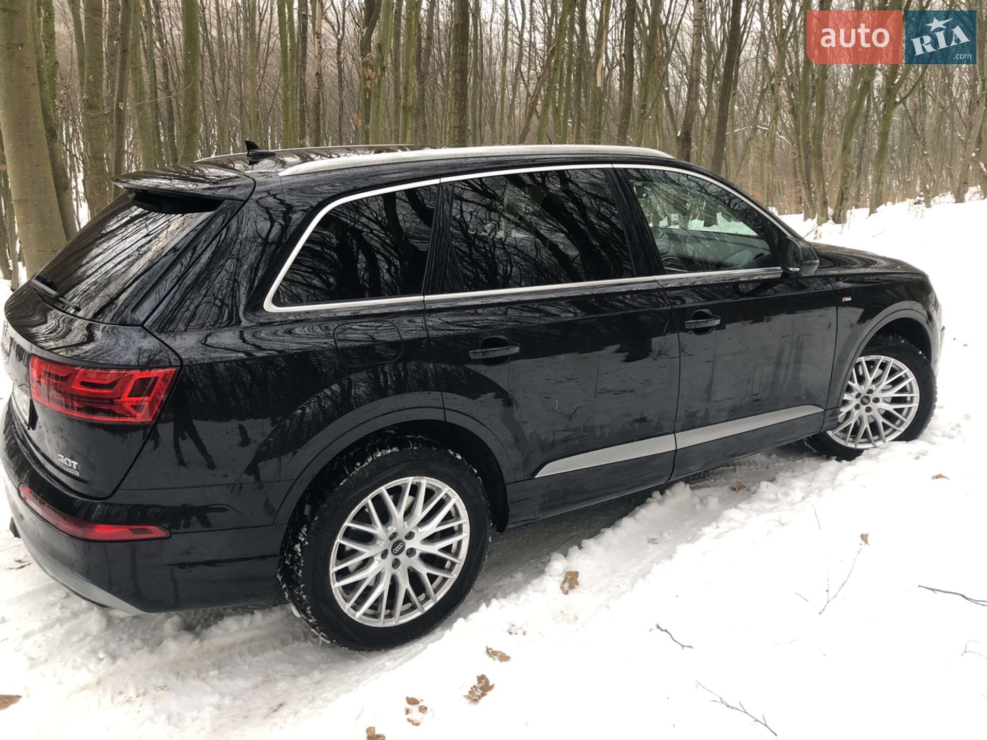 Audi Q7 2015 VIN WA1LAAF70HD000468 фото оголошення 46 з 96